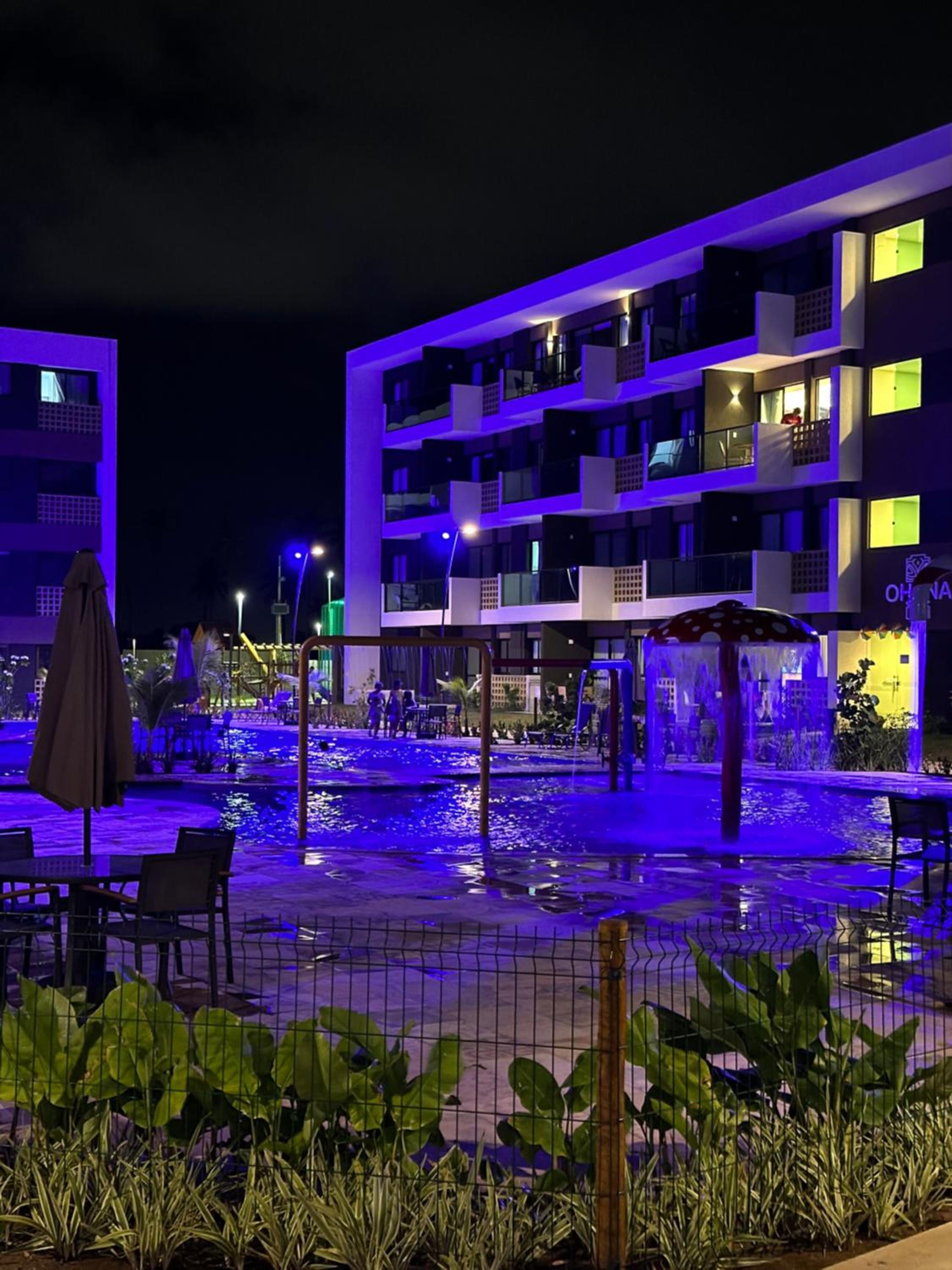 Flat ESTUDIO de LUXO - Praia de Muro Alto - Piscinas - Ideal para CASAIS, famílias com crianças - ap COMPLETO - AR COND, WI FI, NETFLIX, ESTACIONAMENTO - 4
