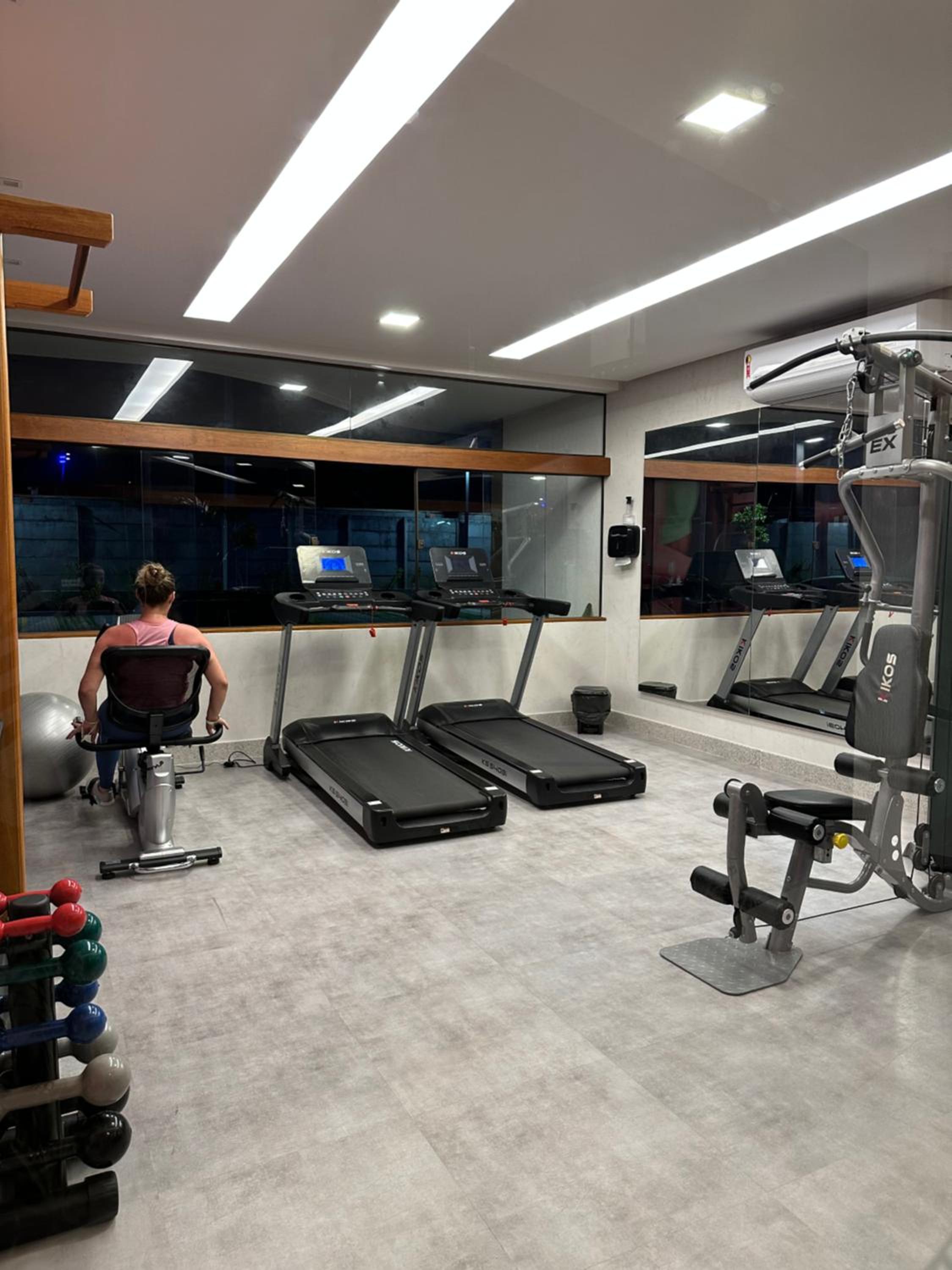 Flat ESTUDIO de LUXO - Praia de Muro Alto - Piscinas - Ideal para CASAIS, famílias com crianças - ap COMPLETO - AR COND, WI FI, NETFLIX, ESTACIONAMENTO - 4