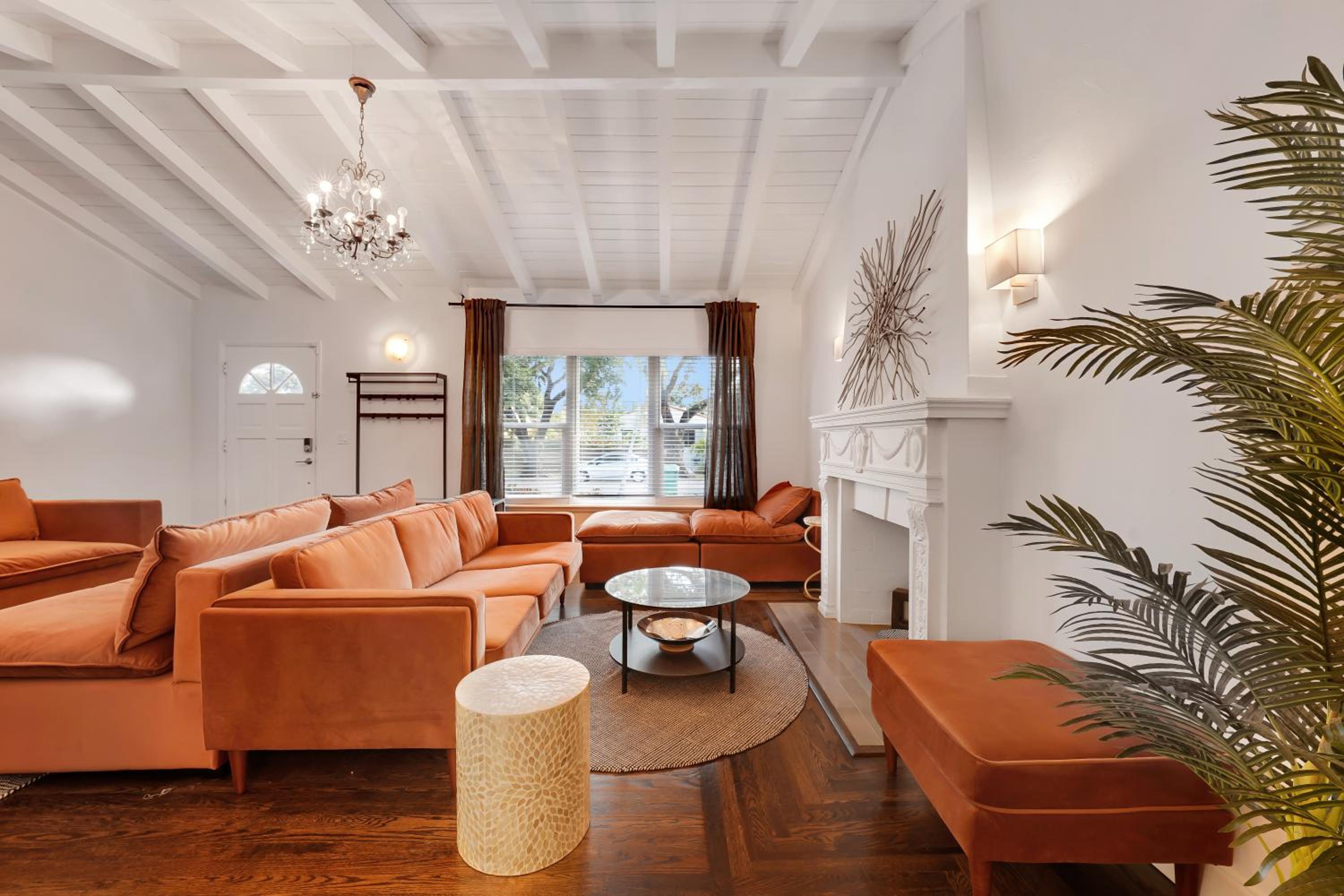 Miami Art deco home by Dream Vacation