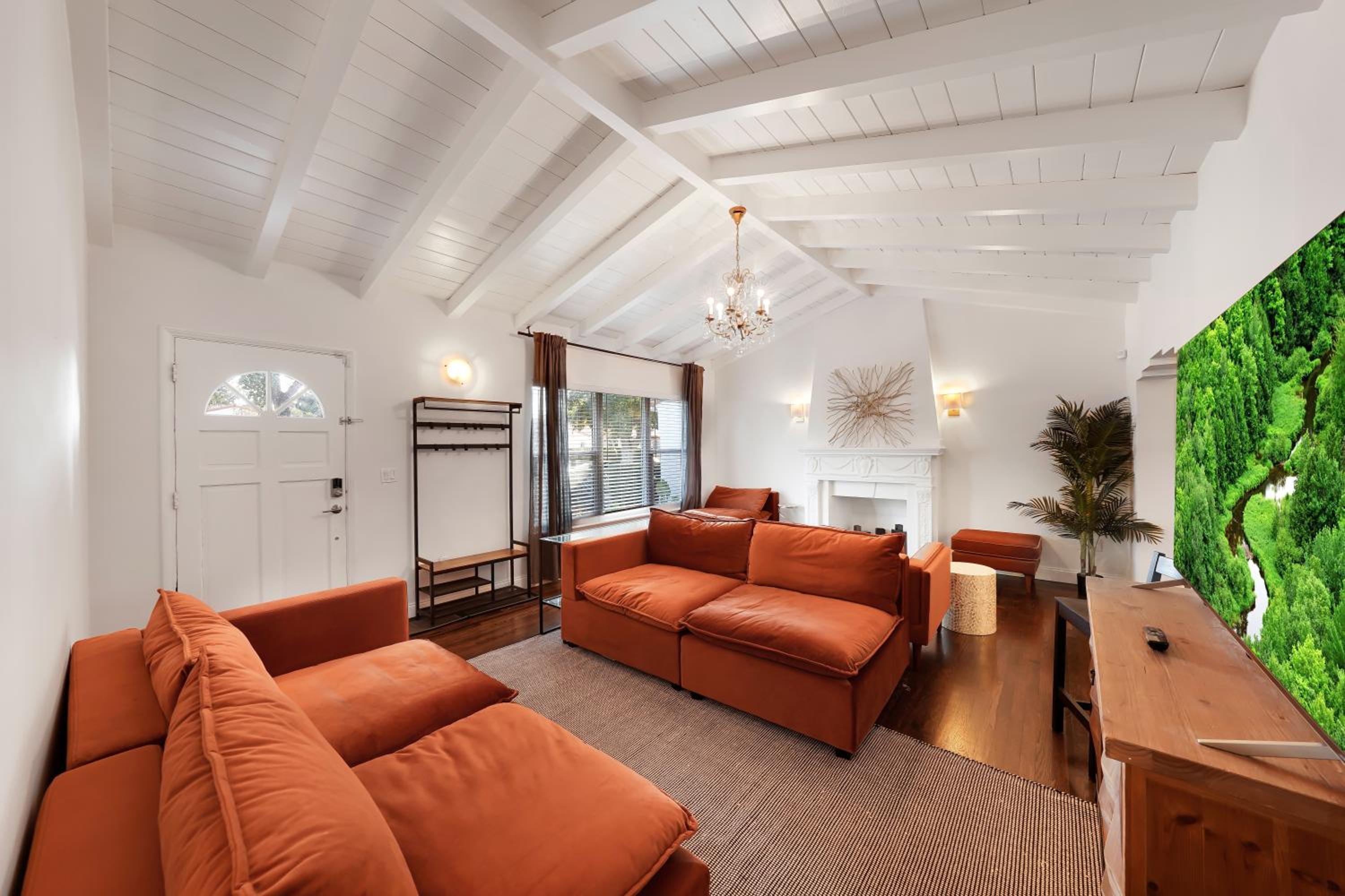 Miami Art deco home by Dream Vacation