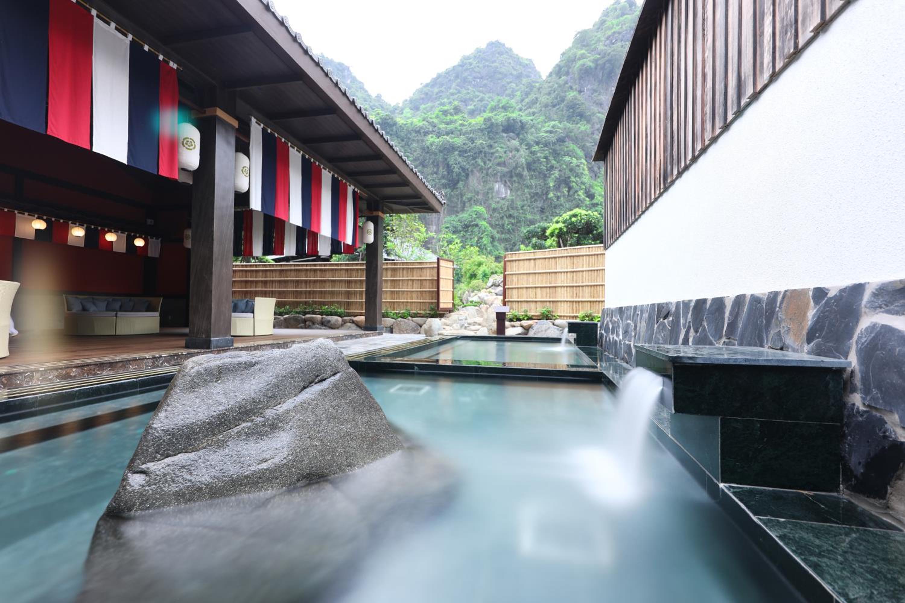 Hilton Quang Hanh Onsen Resort view 4