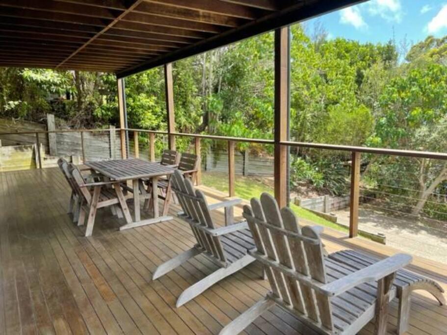 Treetops on Tramican - Ocean View - sleeps 10