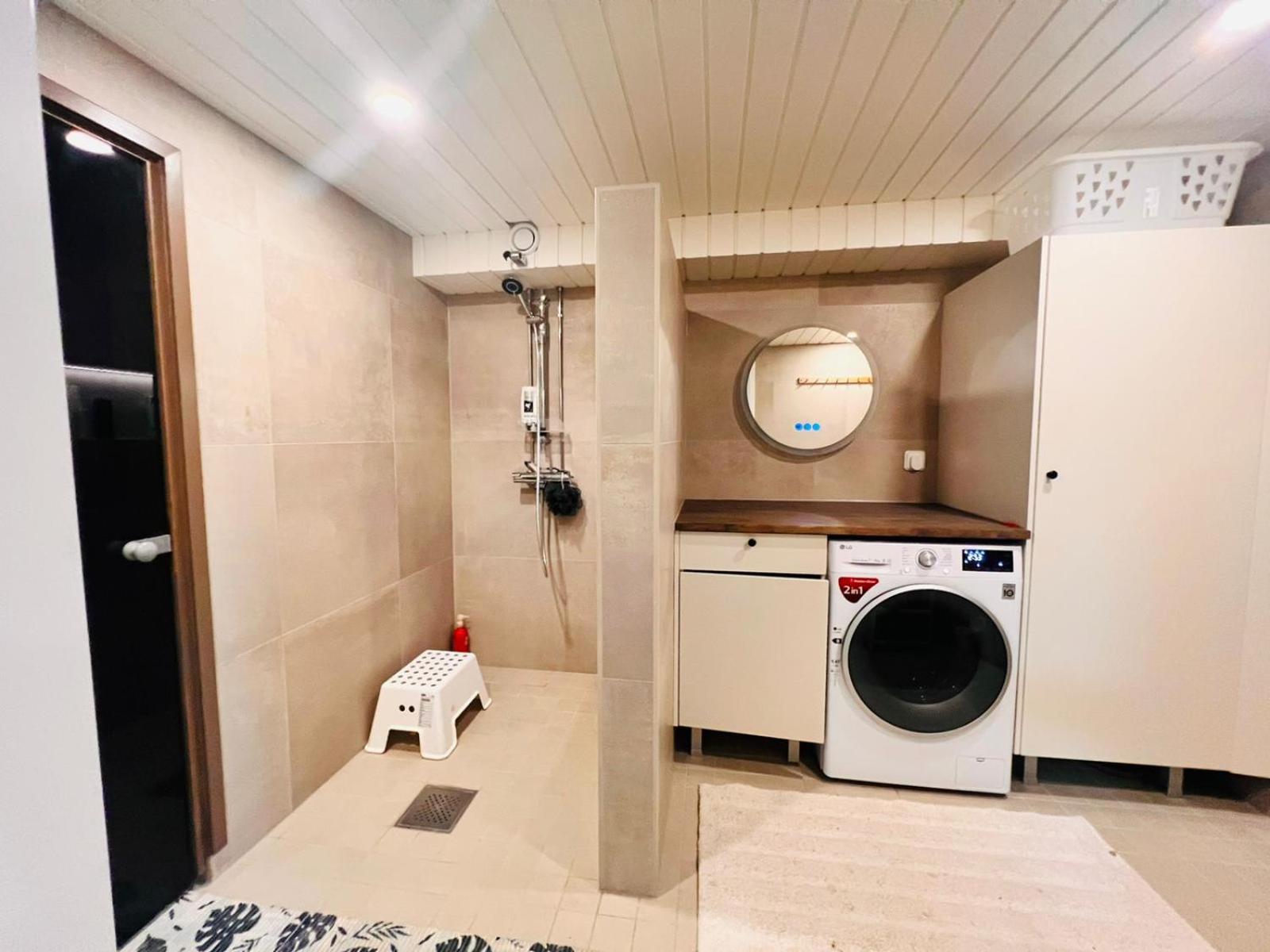Welcoming room with private terrace, sauna and free parking