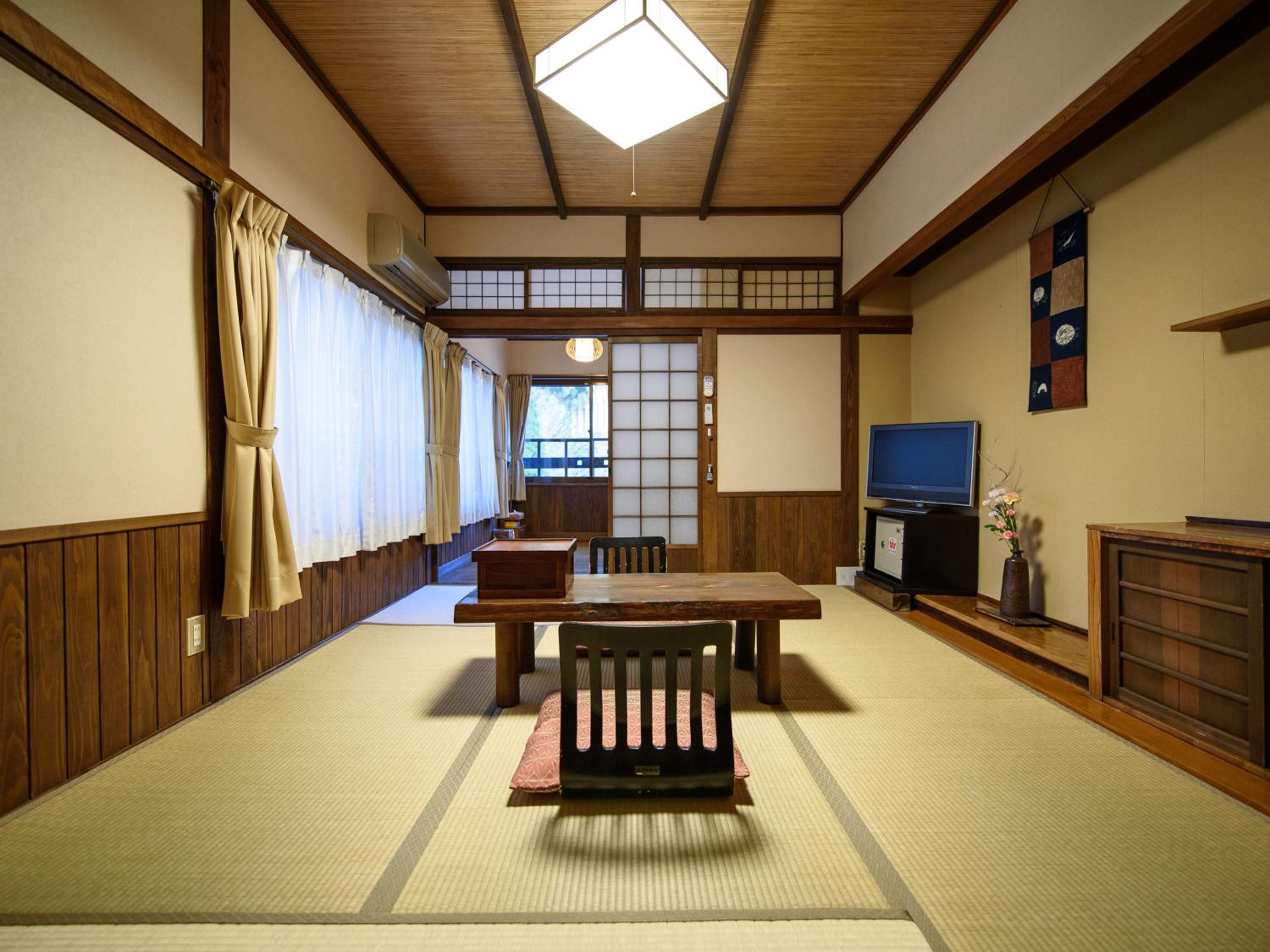 Yunohira Kamiyanagiya