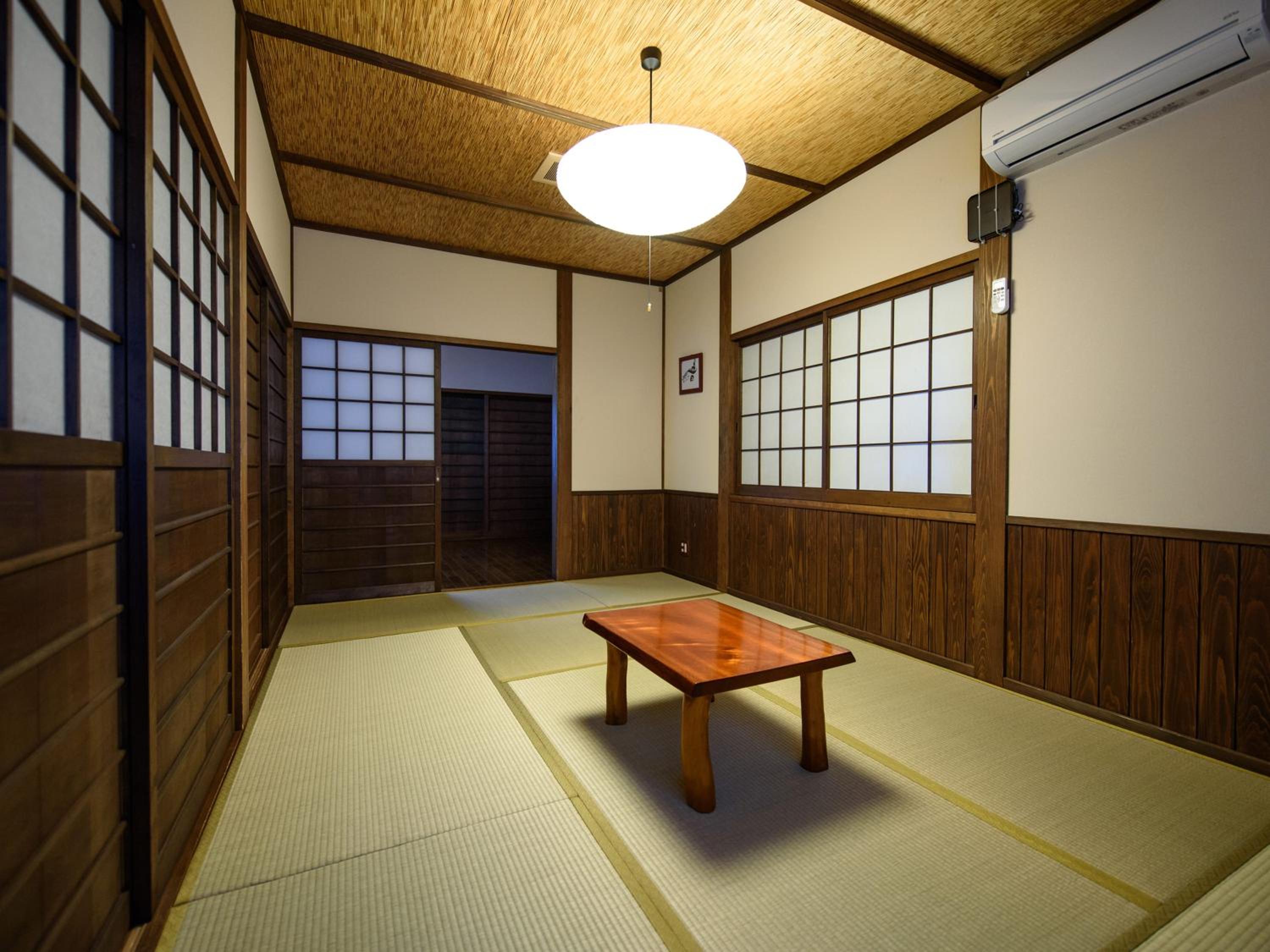 Yunohira Kamiyanagiya