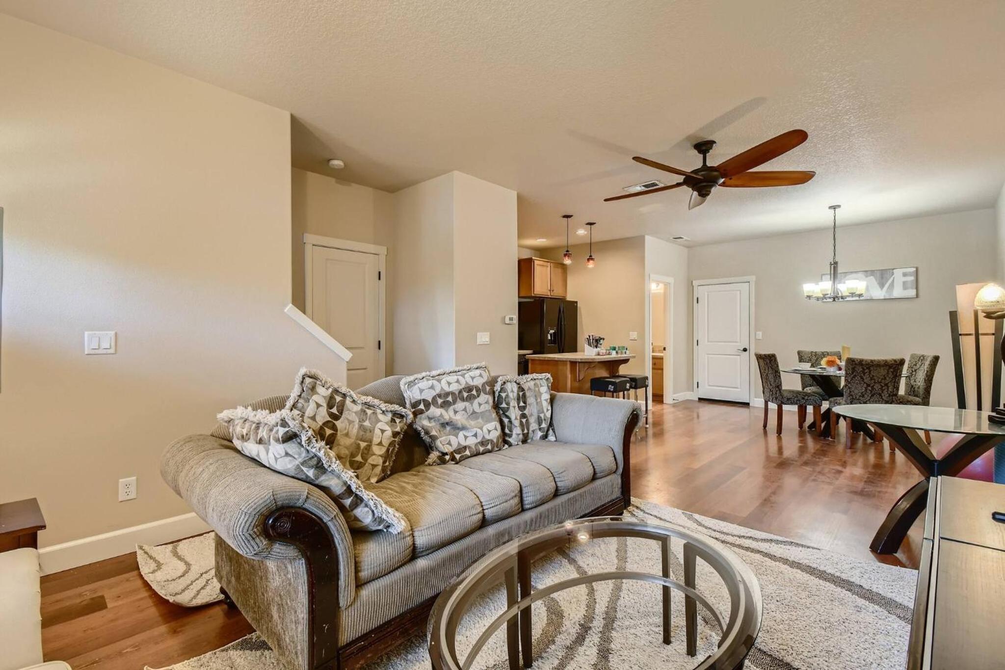 Oregon Jade Lodging Monthly Rental 3 Br, No Tax view 2