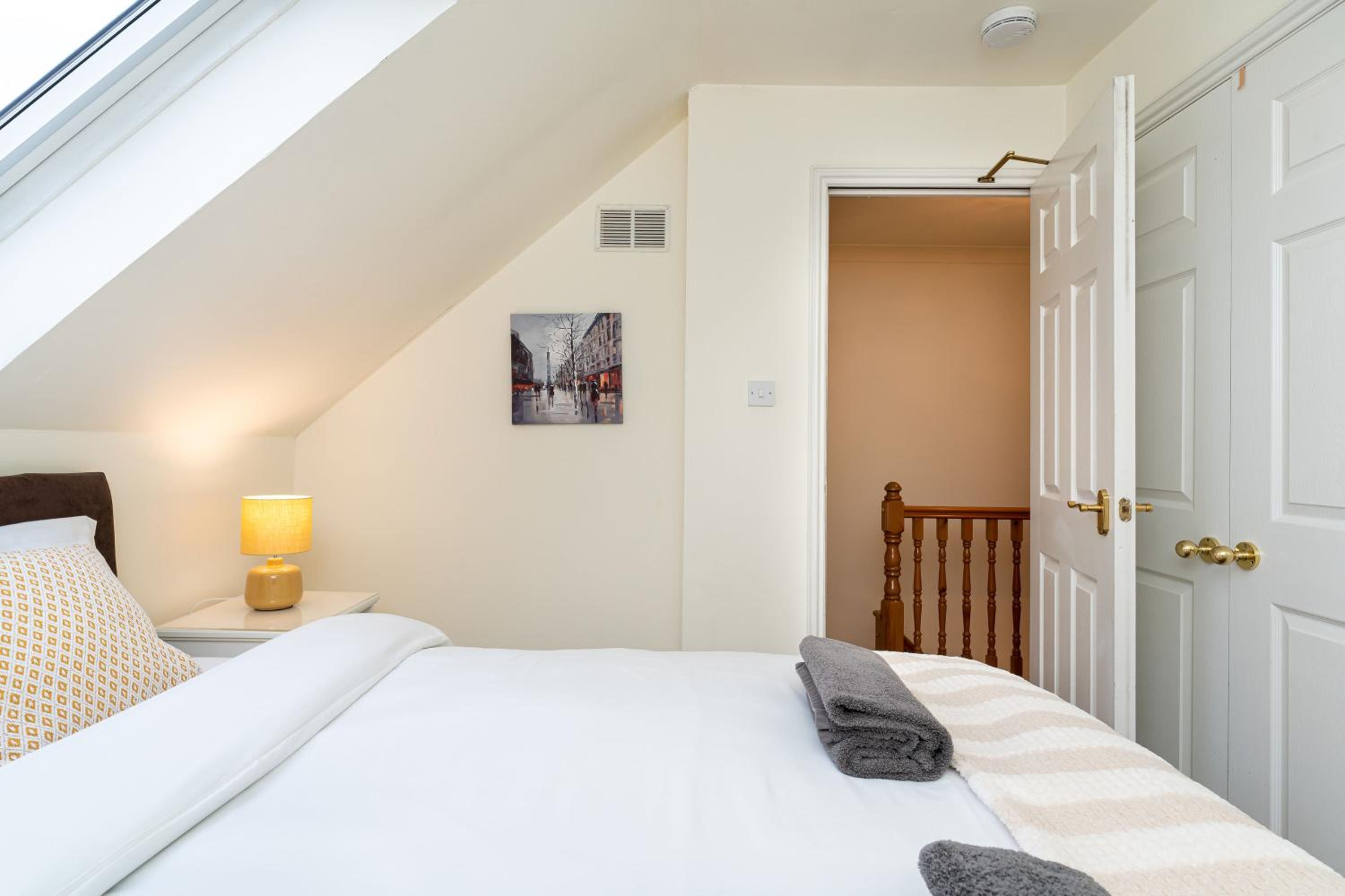 4 Bedroom Townhouse in Stirling view 2