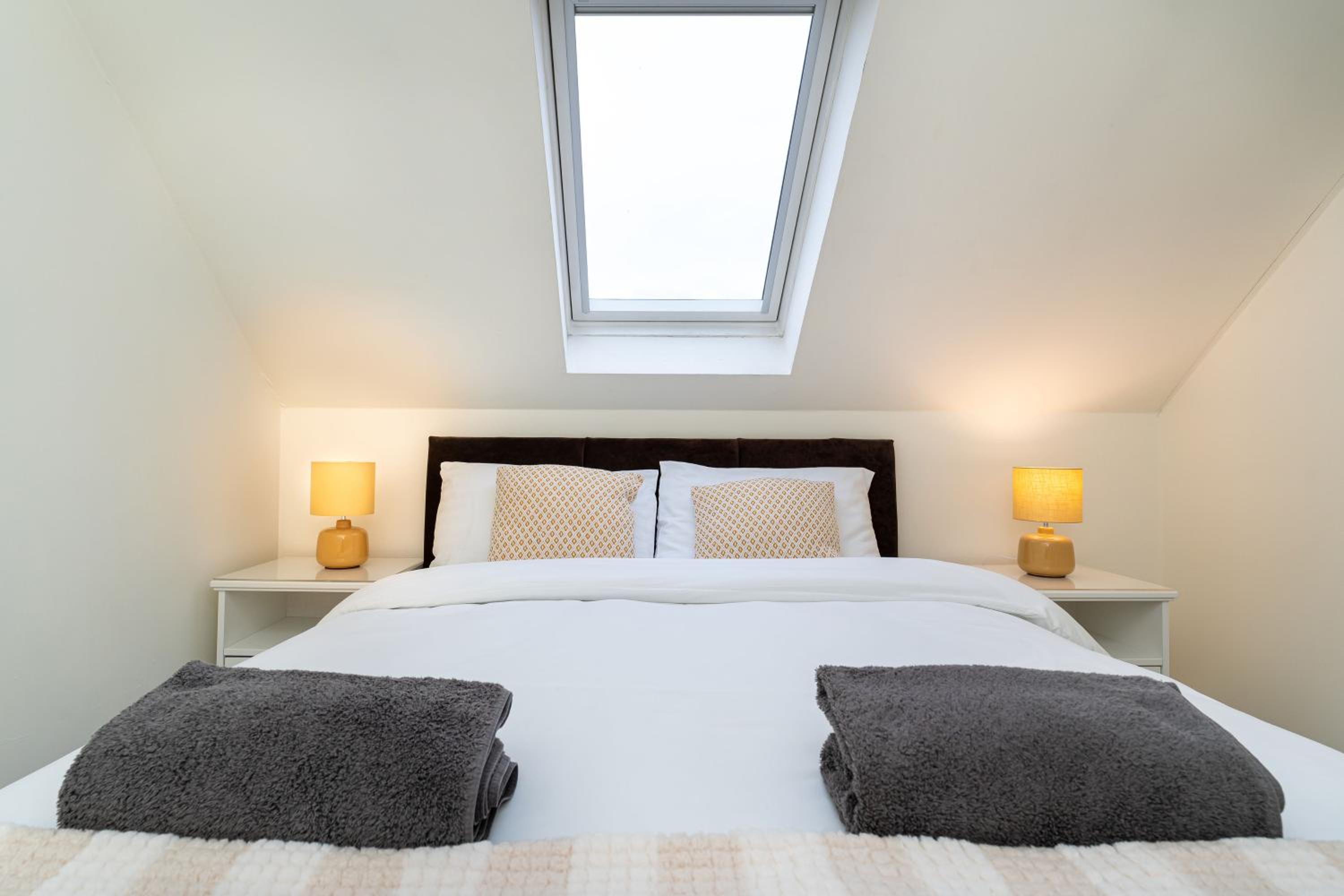 4 Bedroom Townhouse in Stirling view 3