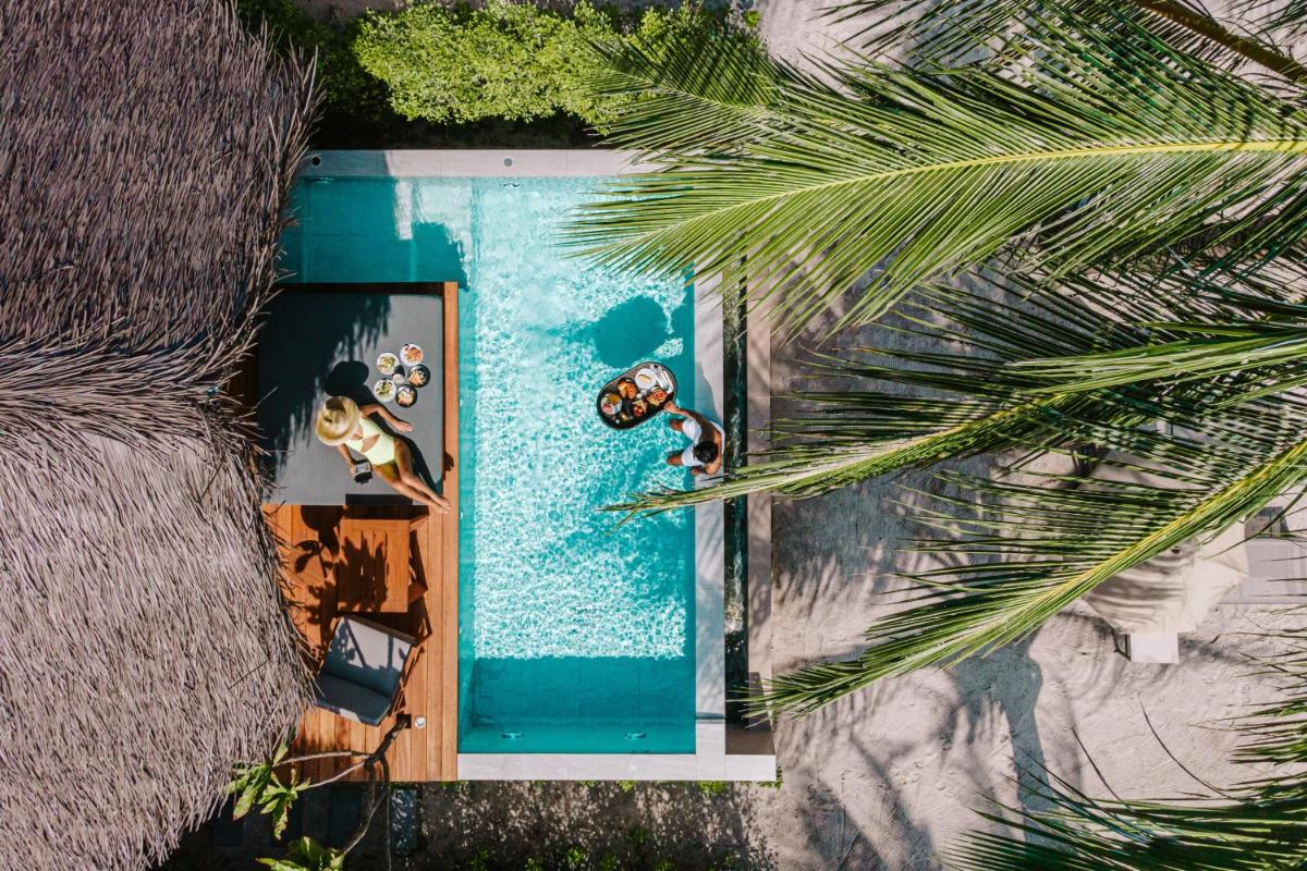 Irene Pool Villa Resort, Koh Lipe 7