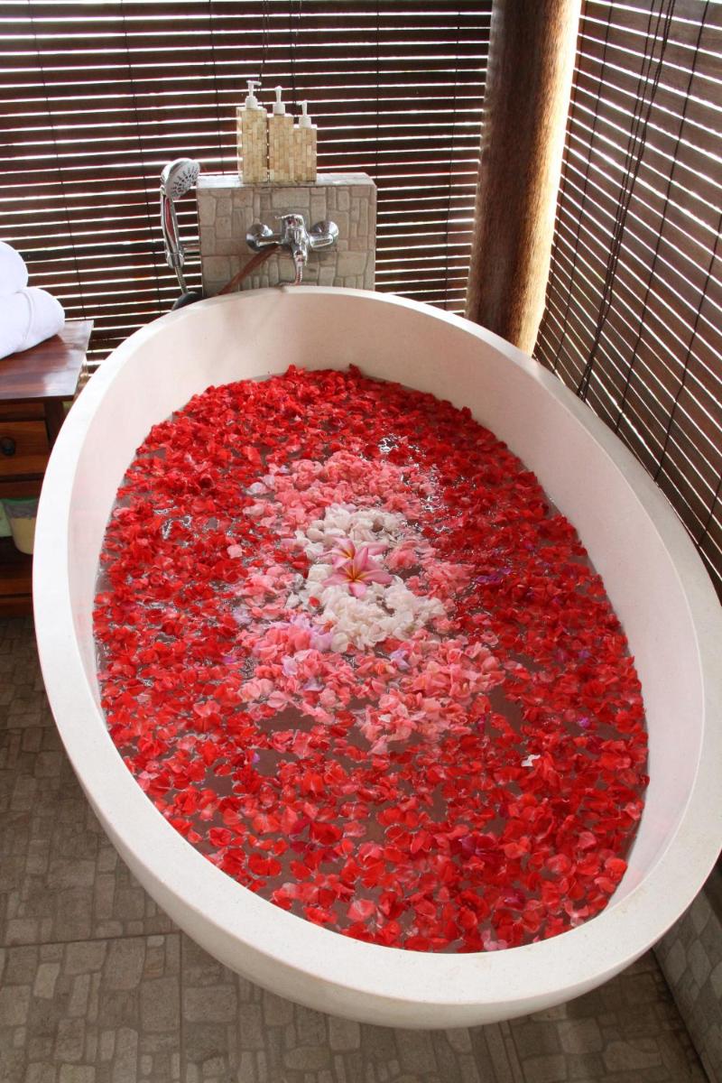 Jacuzzi