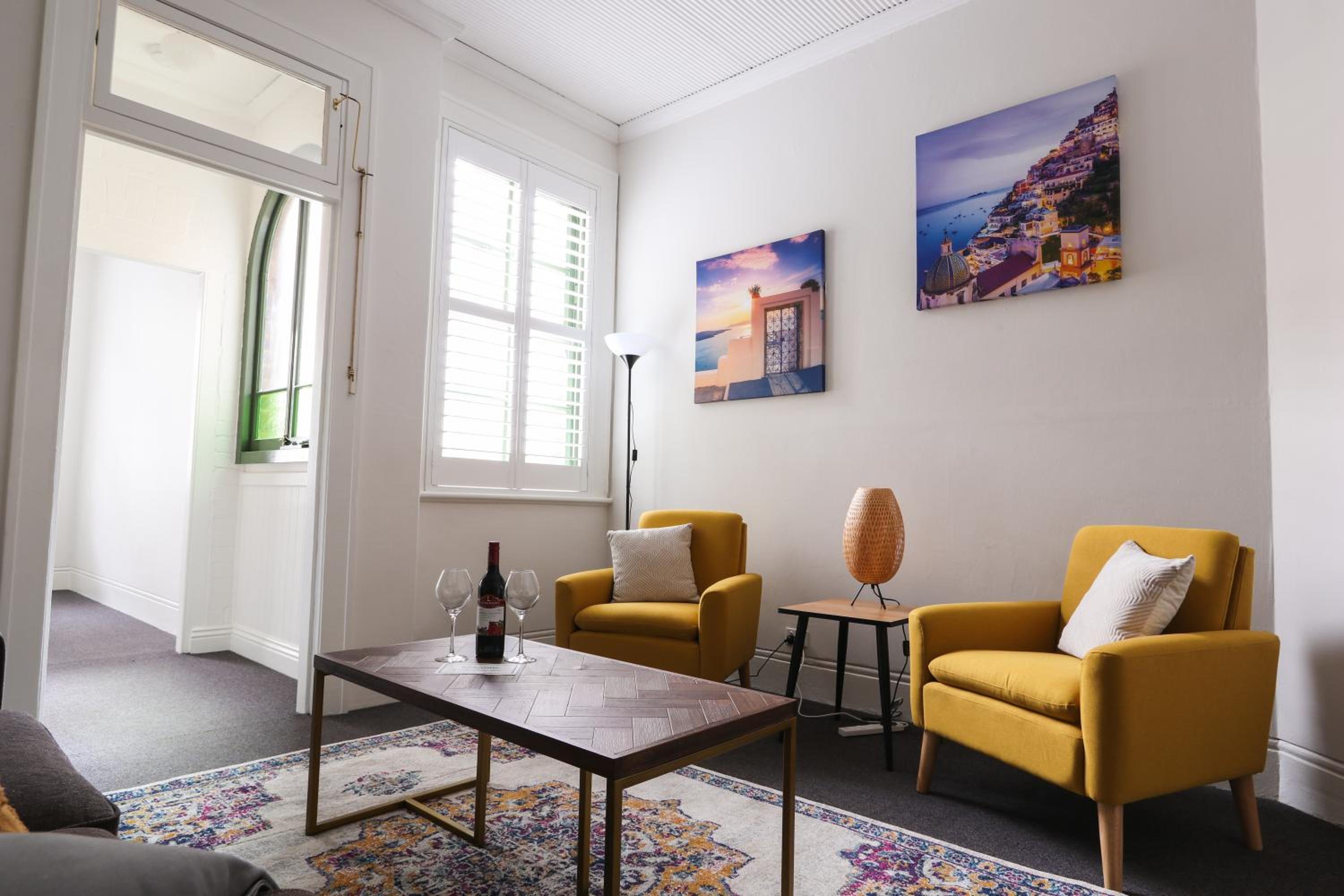 Quaint terrace house The Rocks