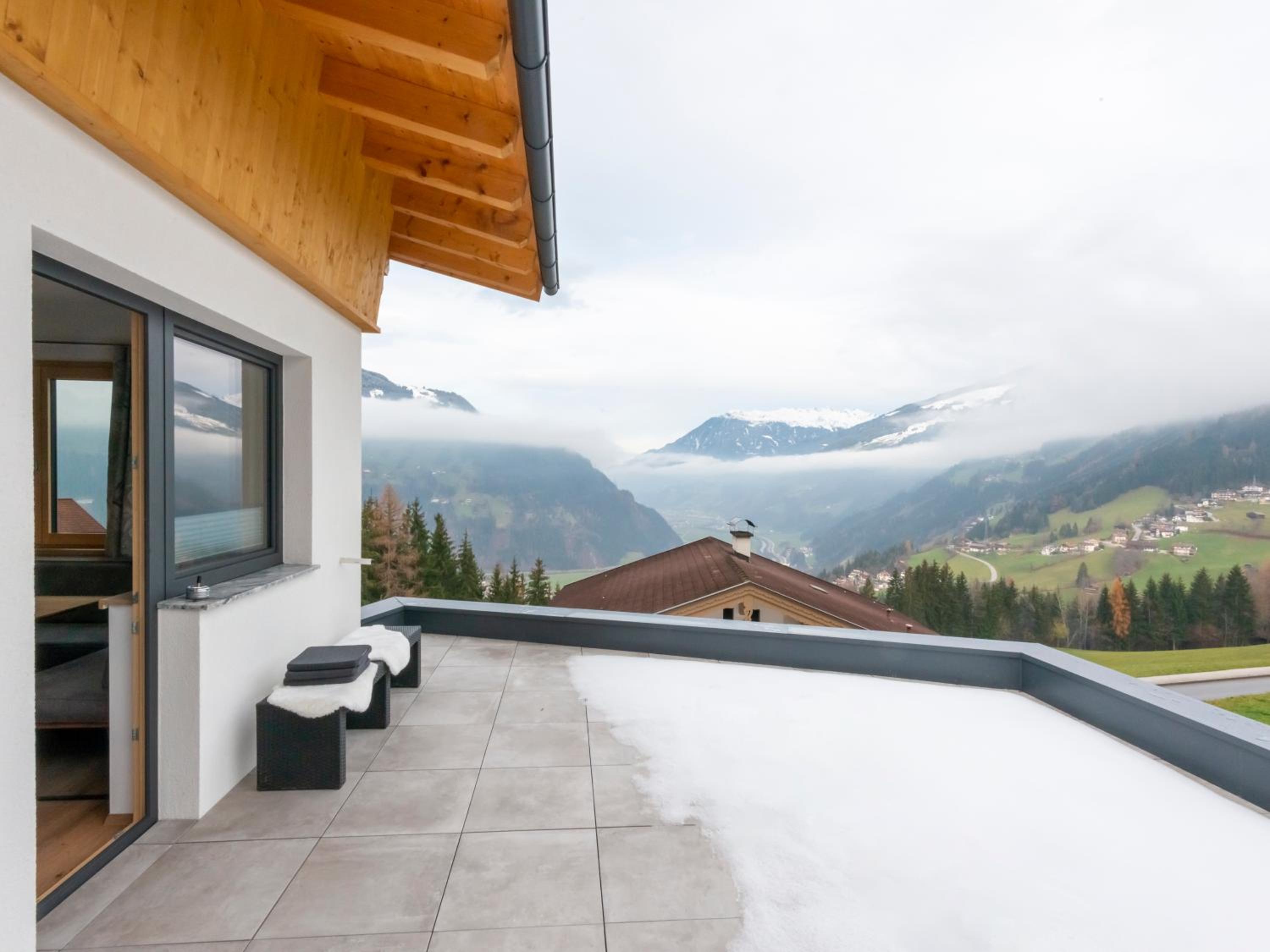 Haus Heimat - Enzian