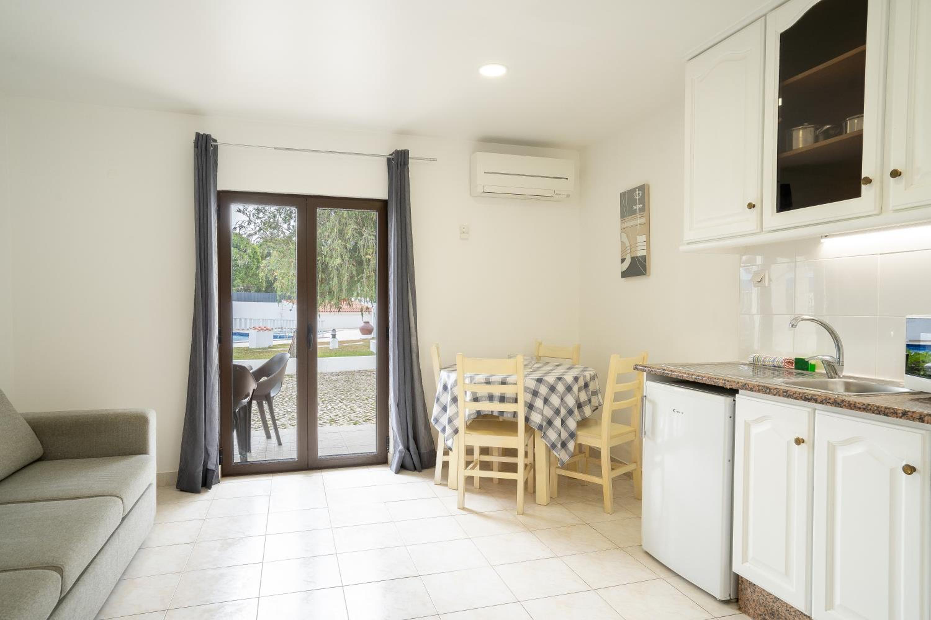 Apartamentos Vale de Carros by Umbral