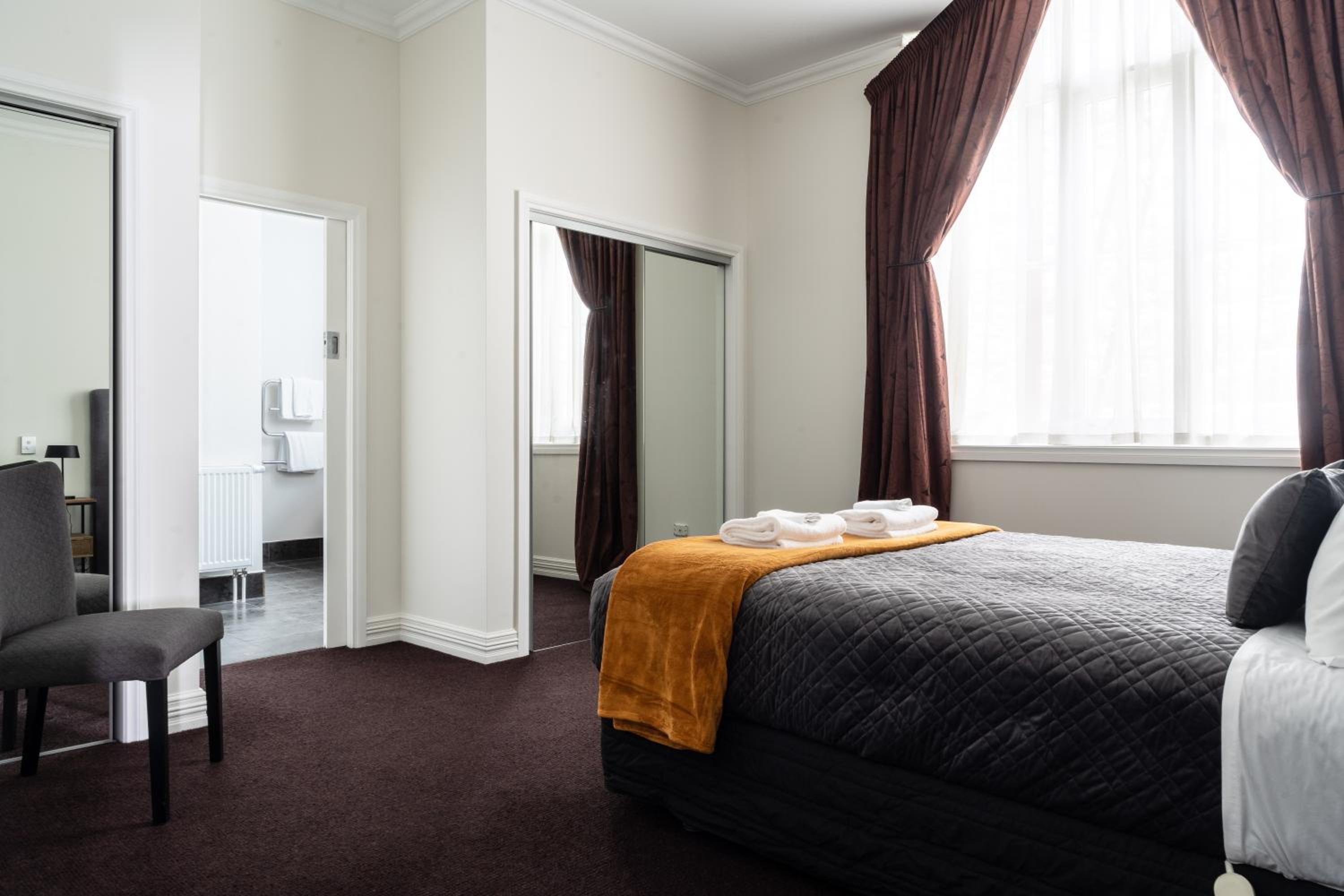 Chapel Apartment