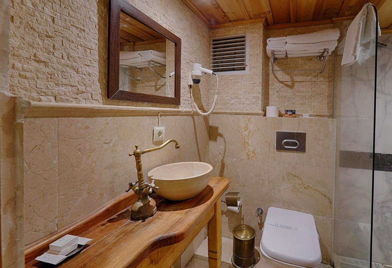 Heybe Hotel & Spa - Image 25