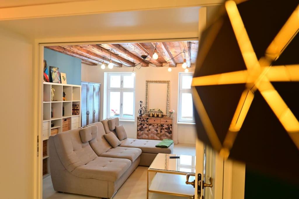 The Oracle Downtown Apartment