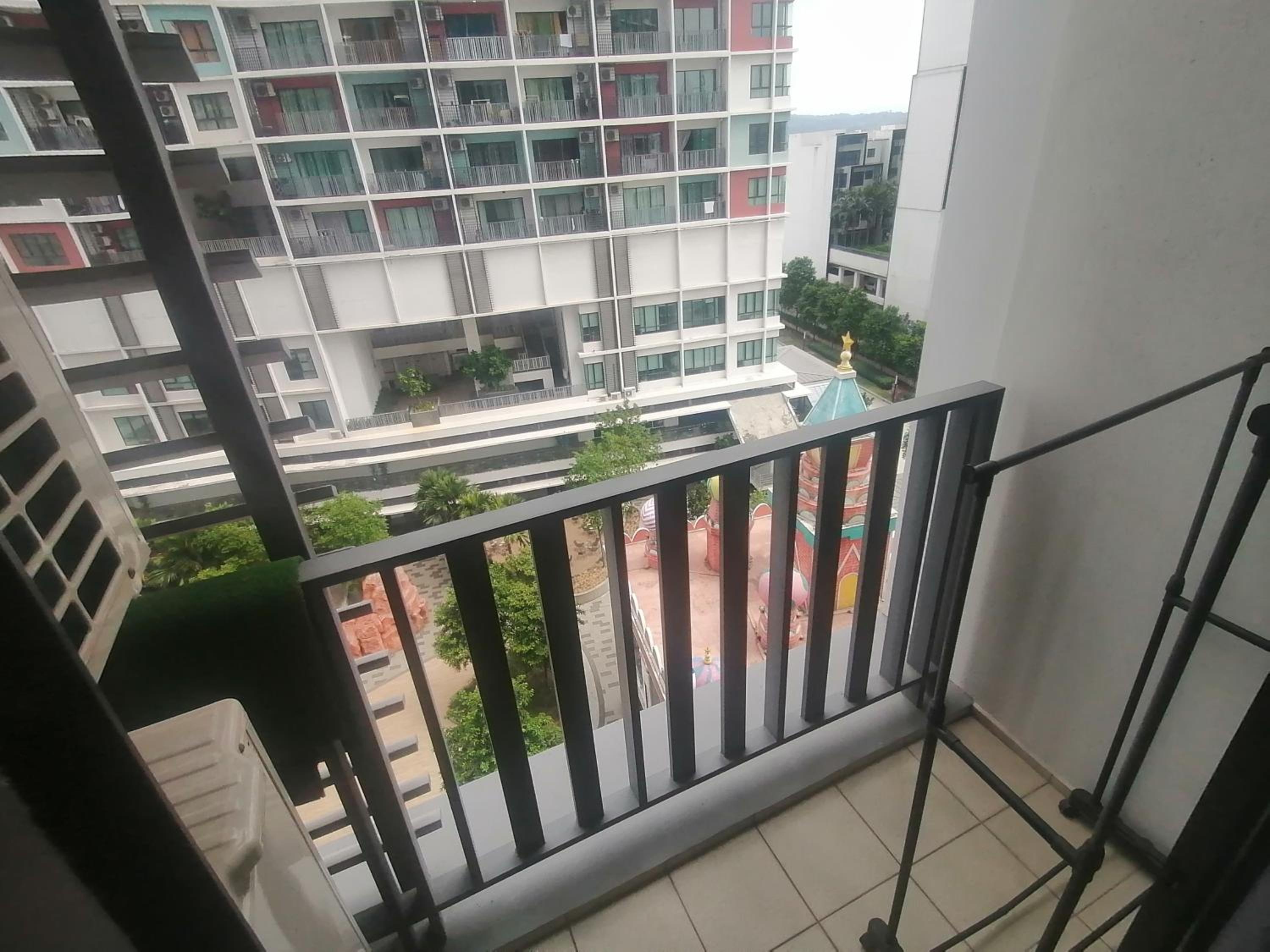 [SLEEPS 4 PAX] @ I-CITY photo 5