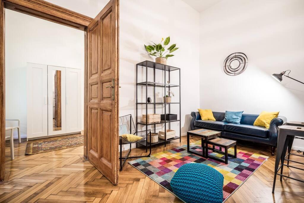 Krudy Gyula Stunning Fancy Downtown Spot with 2 br view 2