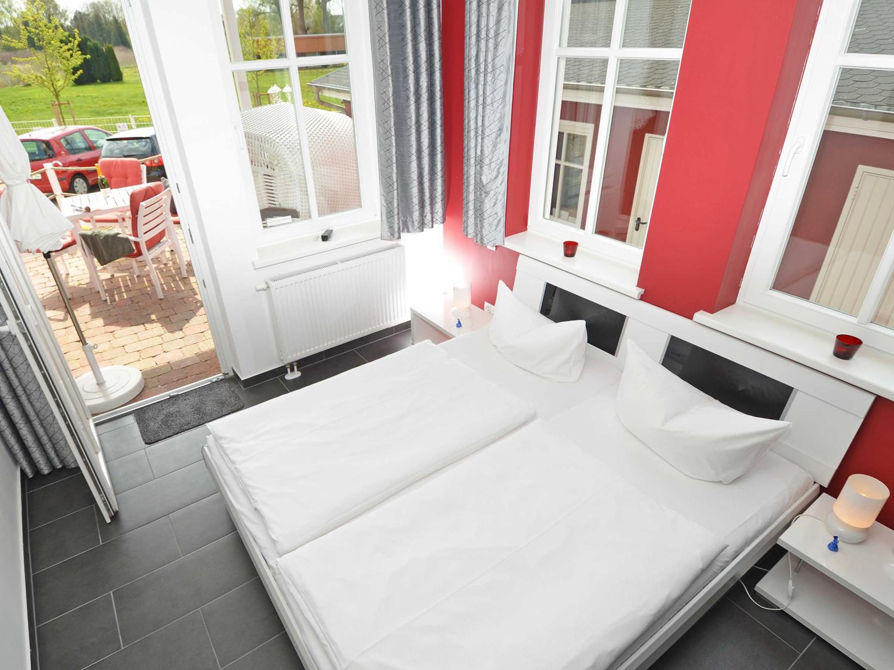 Villa "To Hus" in Sellin - Appartement 01 mit Kamin und Terrasse view 4