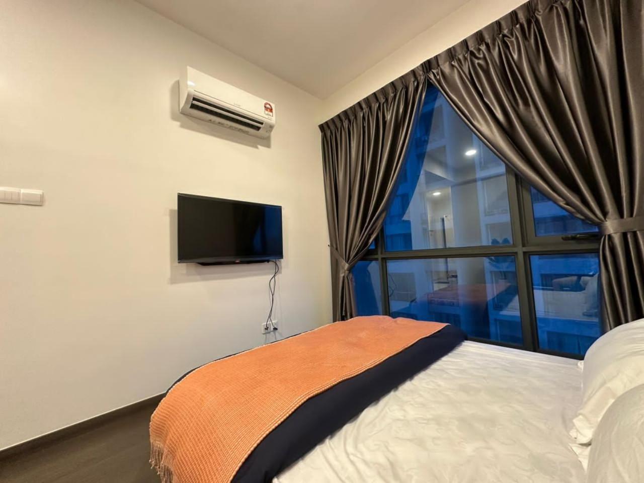 SKS Pavillion Minimalistic and Cozy studio