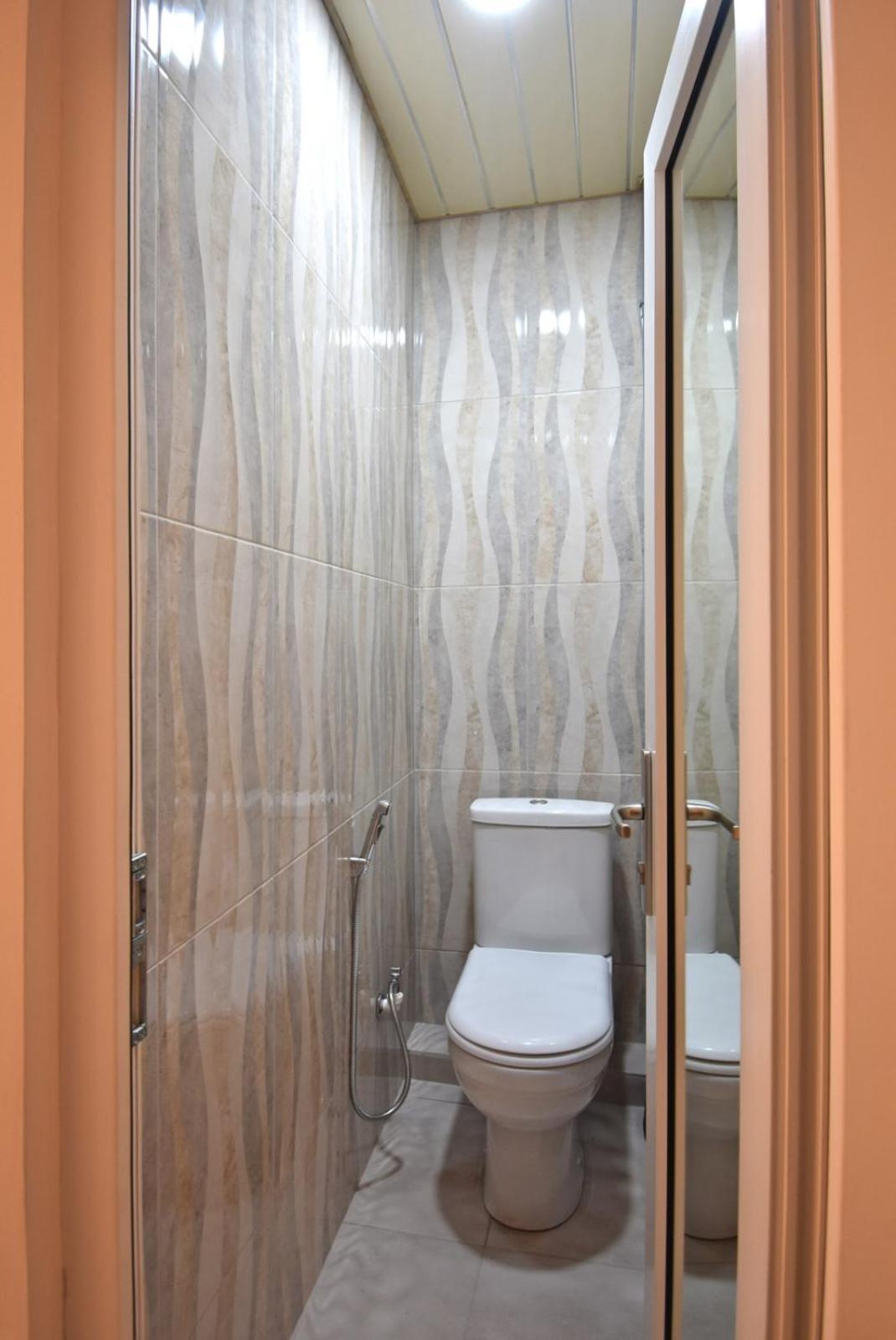 Spacious apartment with big bedroom, Komitas 27