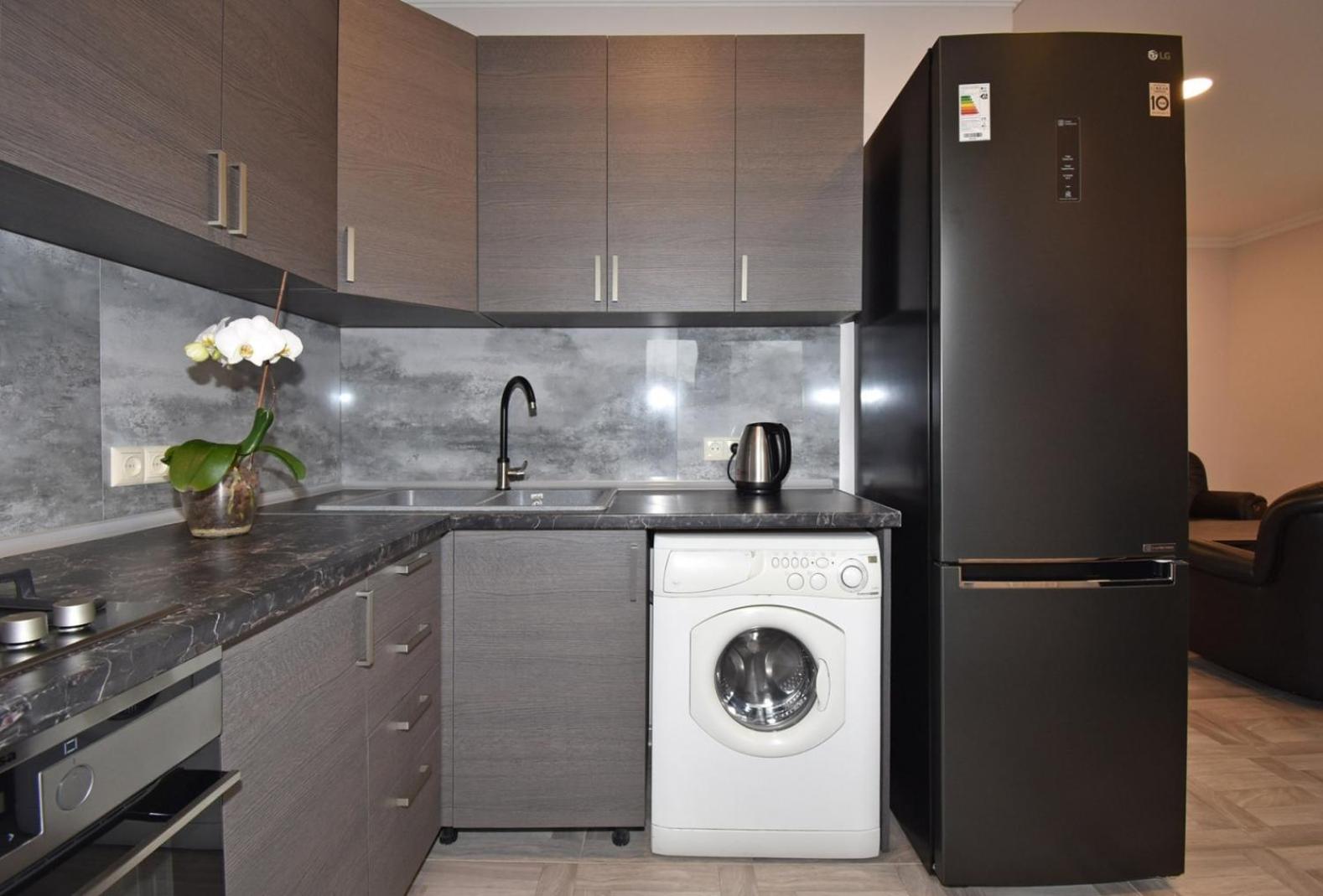 Spacious apartment with big bedroom, Komitas 27