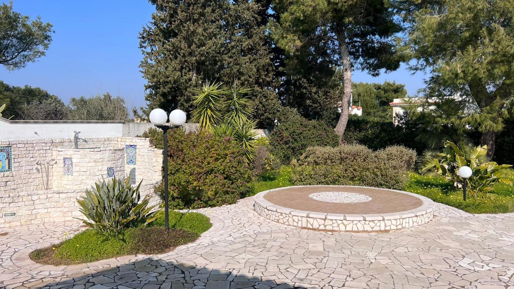 Photo 13