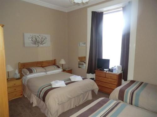 Heidl Guest House partner with Grampian Hotel view 5