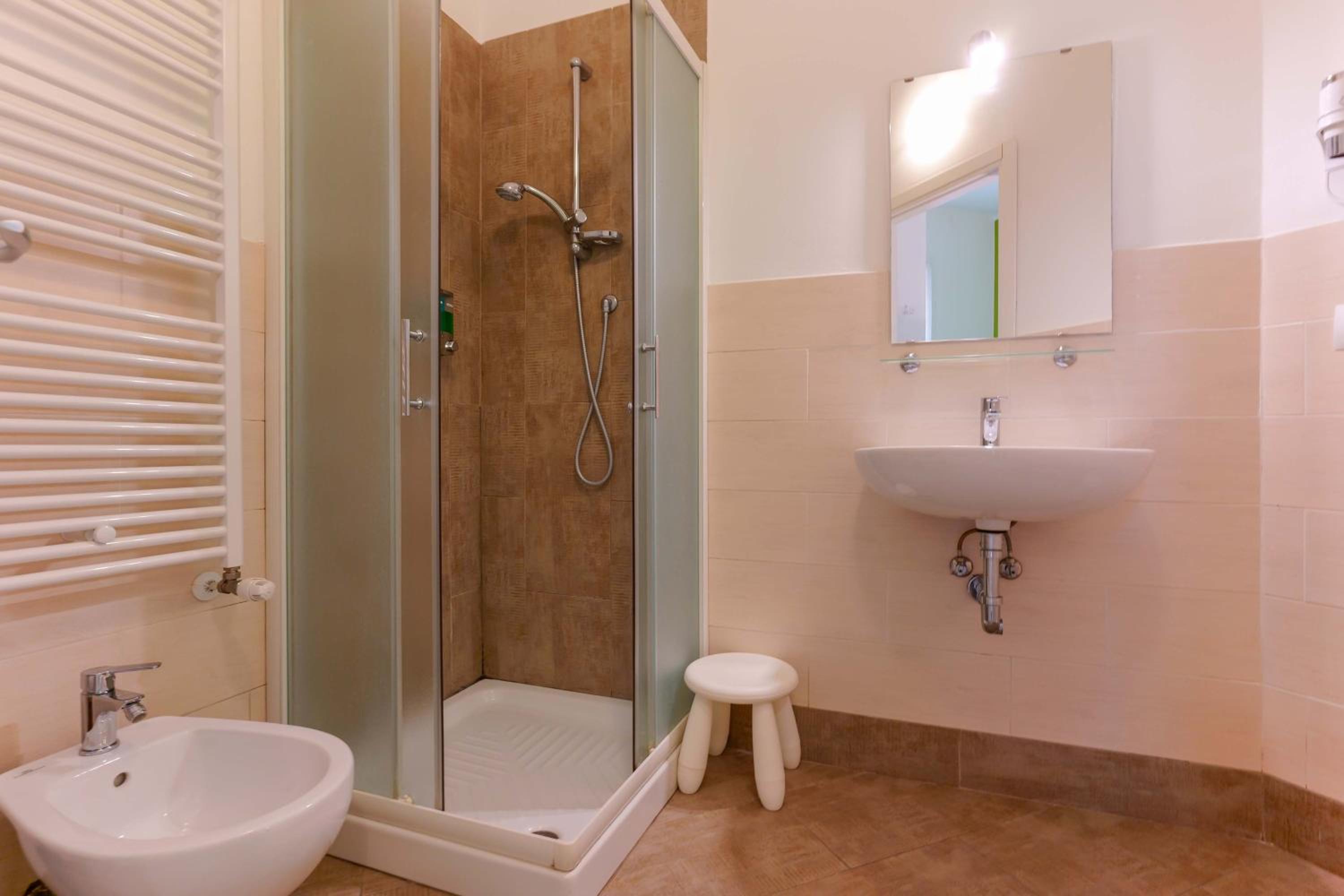 B&B Bentivogli by Lesdomus - fronte Ospedale Sant'Orsola — photo 31