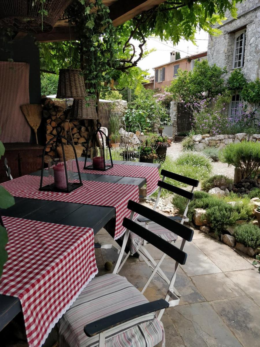 Le Mas Saint Pierre view 5