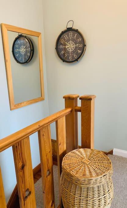 May Cottage - Heart of Vibrant Village & 10 mins Walk to Beach view 5