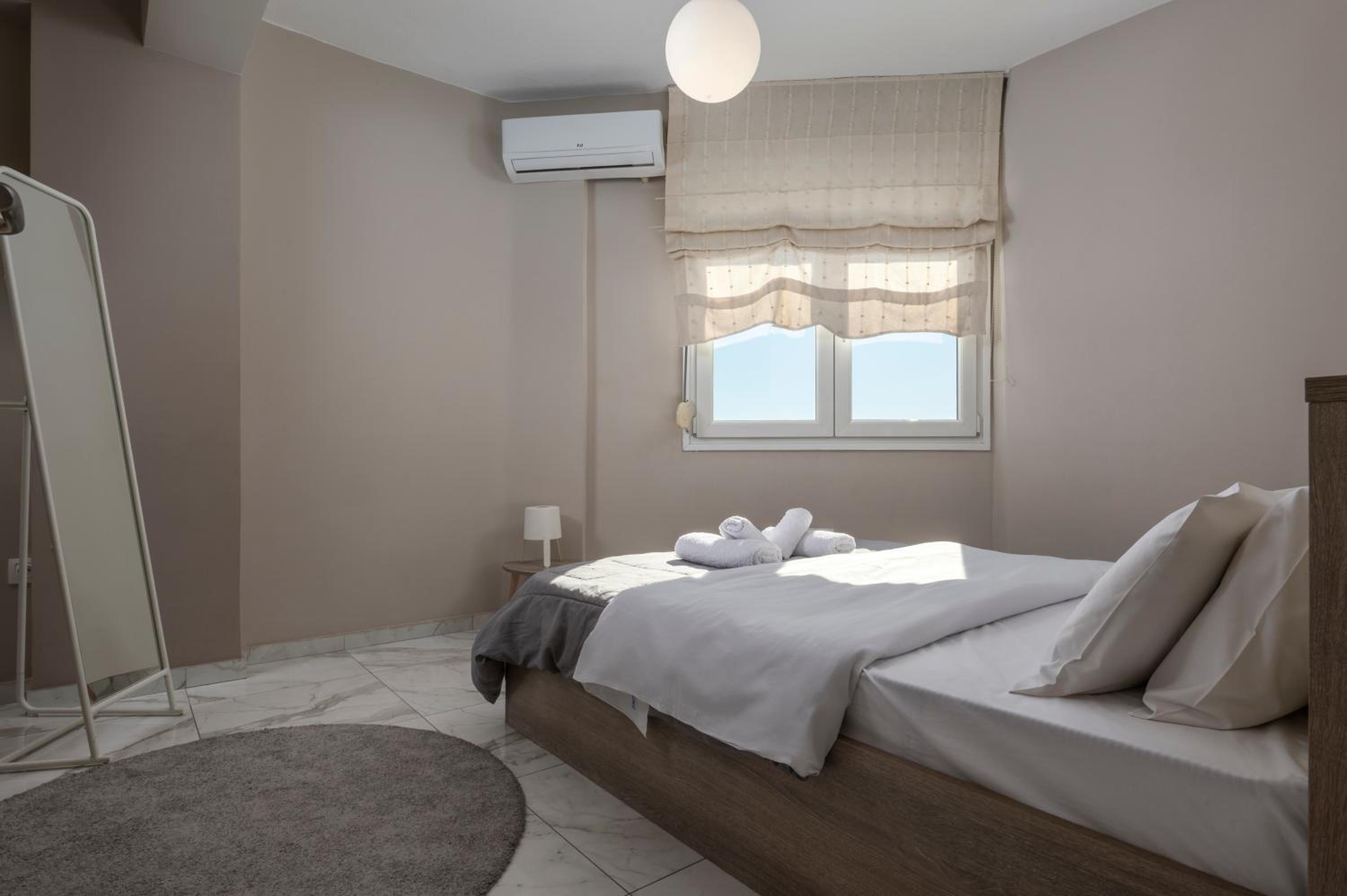 Egnatia flat 2 view 4
