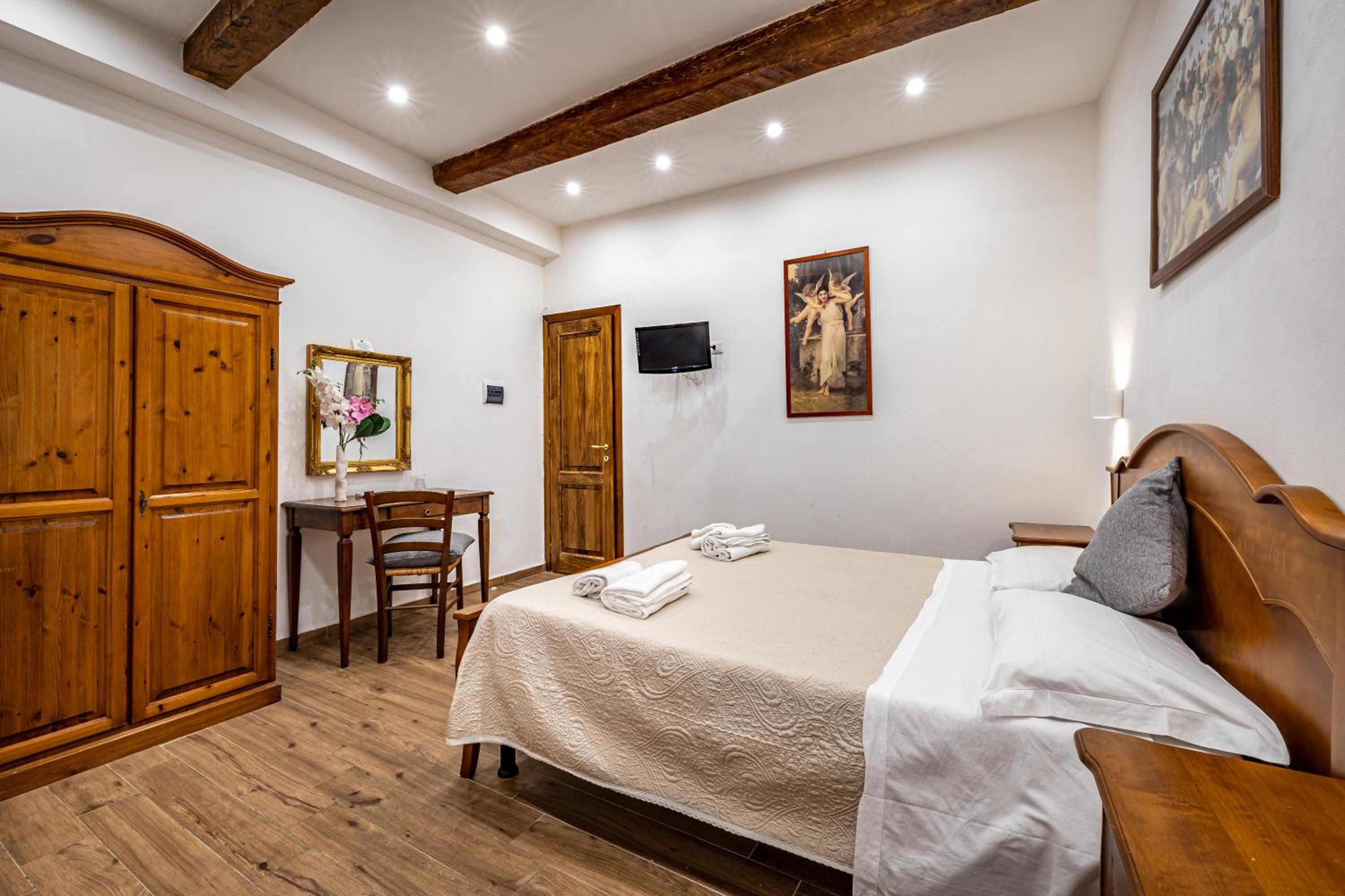 Katti House - Florence's center