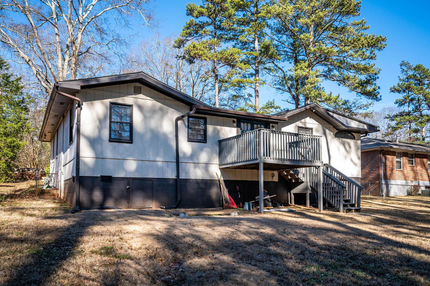 4BR/3BA Luxurious Decatur Home w/ Patio & Backyard view 3
