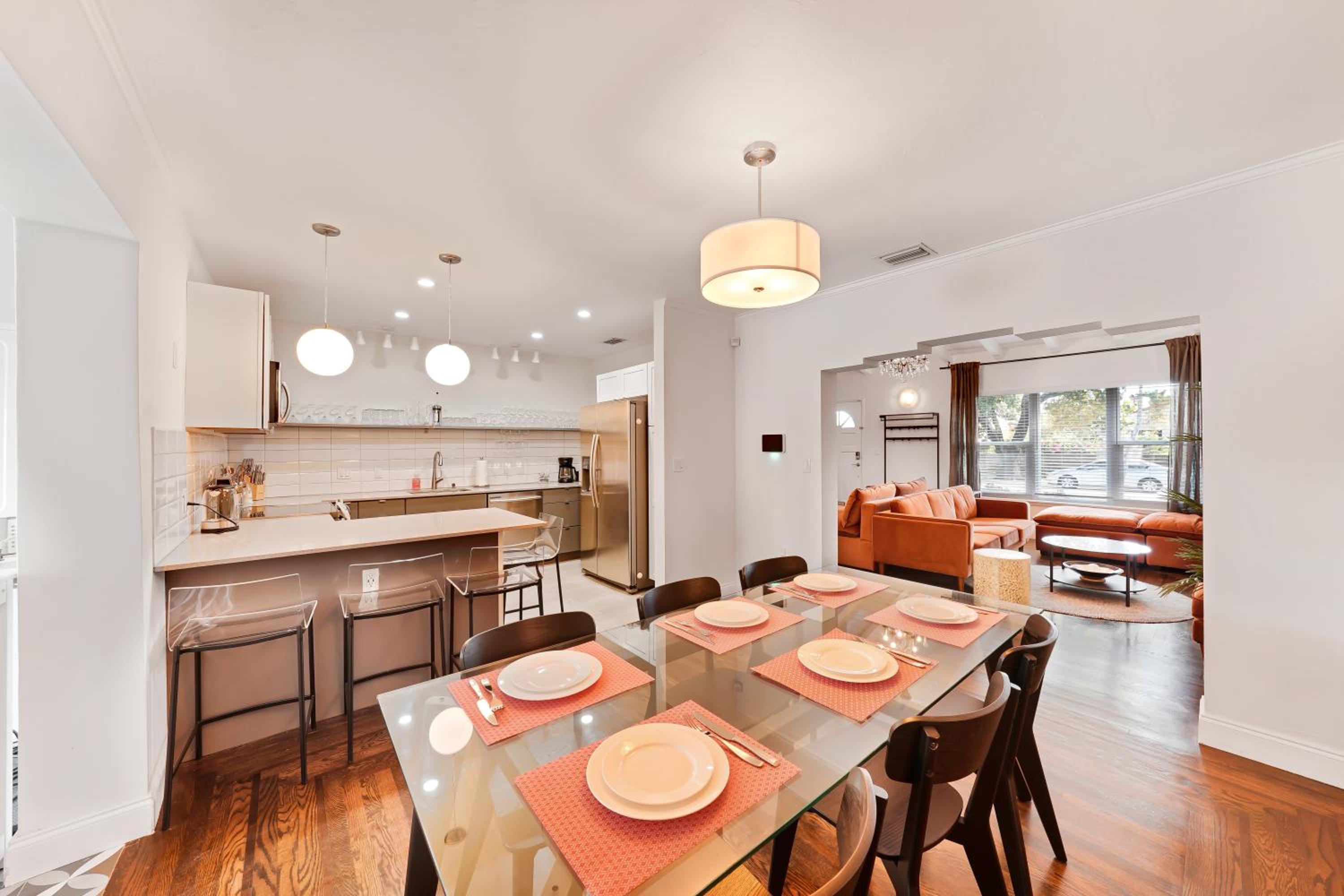 Miami Art deco home by Dream Vacation