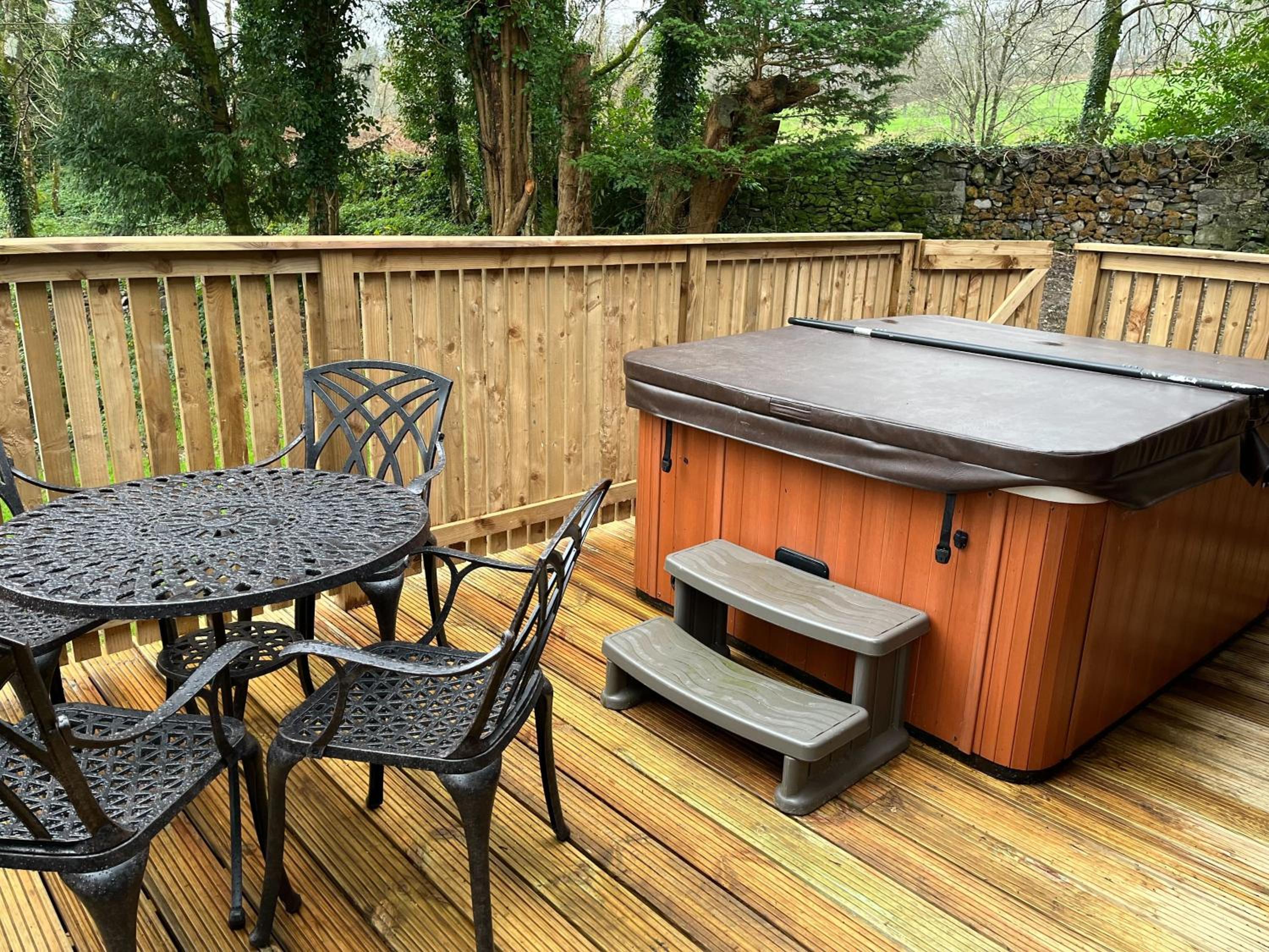 Birch Lodge 23 with Hot Tub view 3