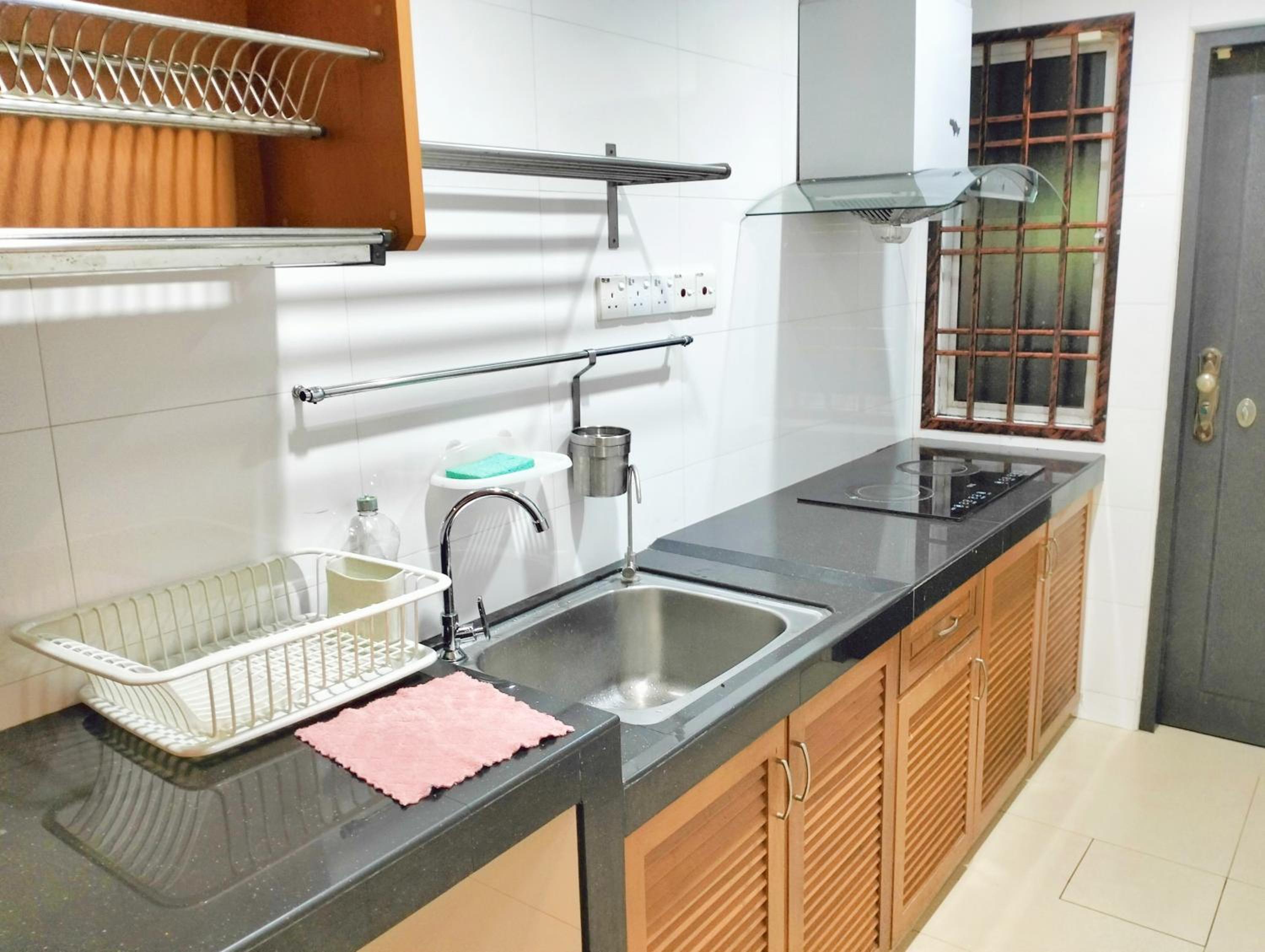 JB Austin Perdana Homestay@Simple Comfy For 11pax