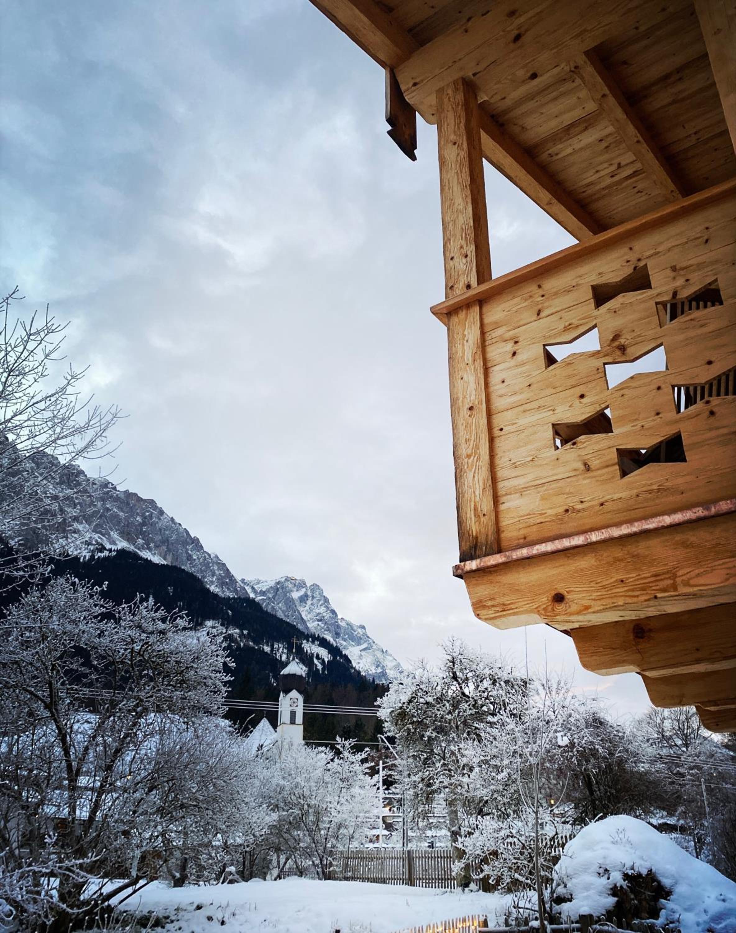 Stefan Glowacz CHALET mit traumhaftem Bergblick
