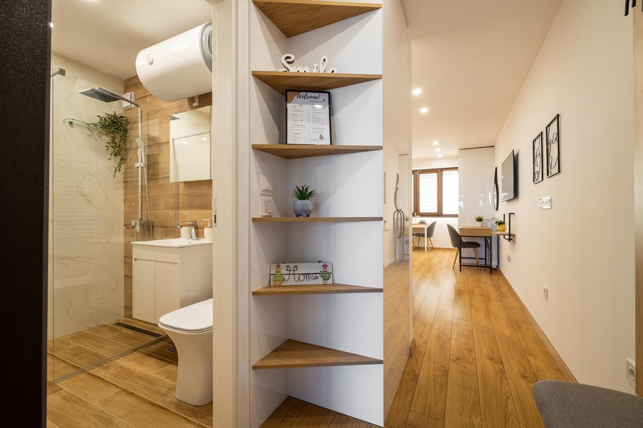 Luxury Studio Living High-End Amenities and Great Location by Flat Mаnager