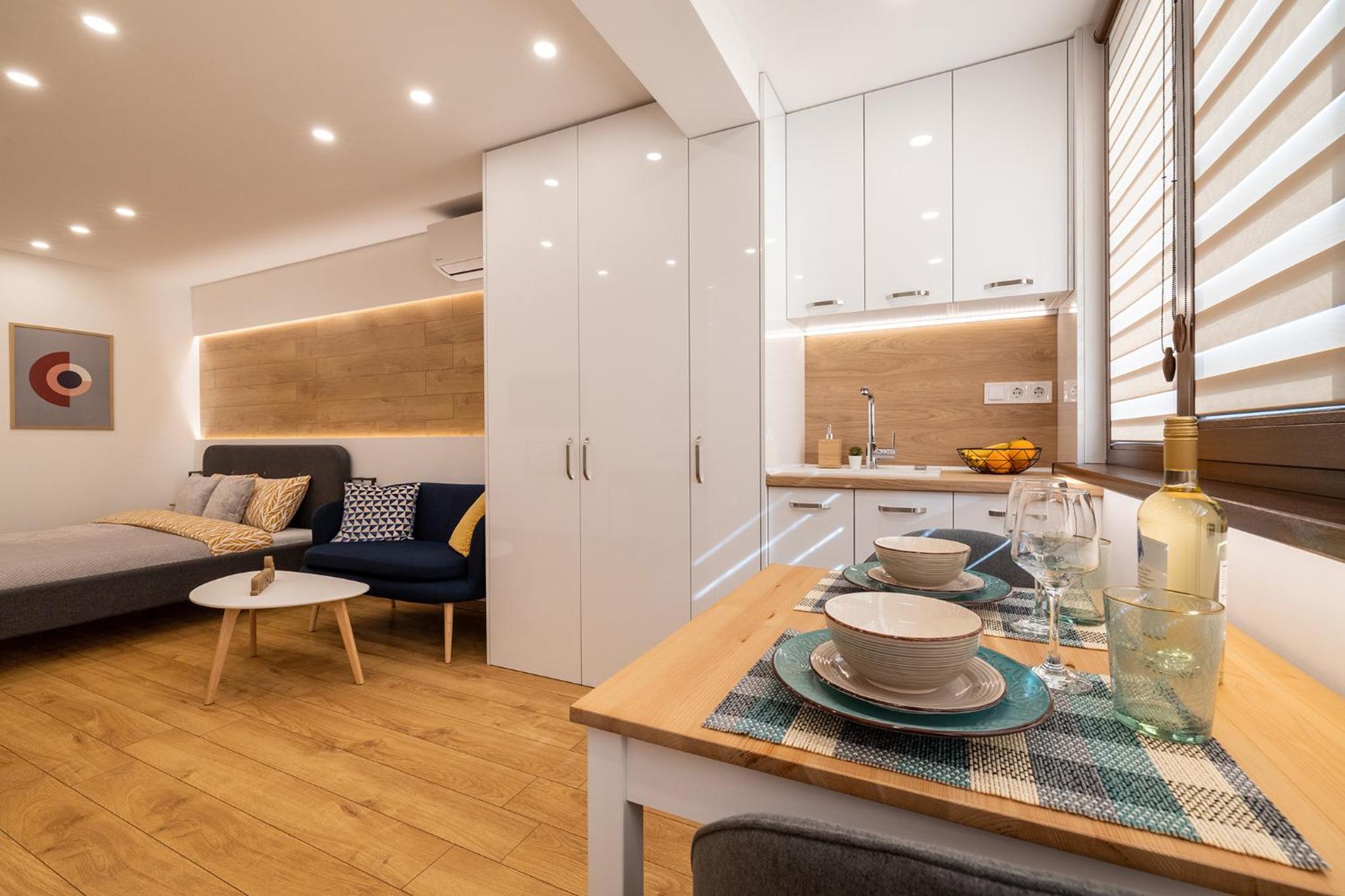 Luxury Studio Living High-End Amenities and Great Location by Flat Mаnager