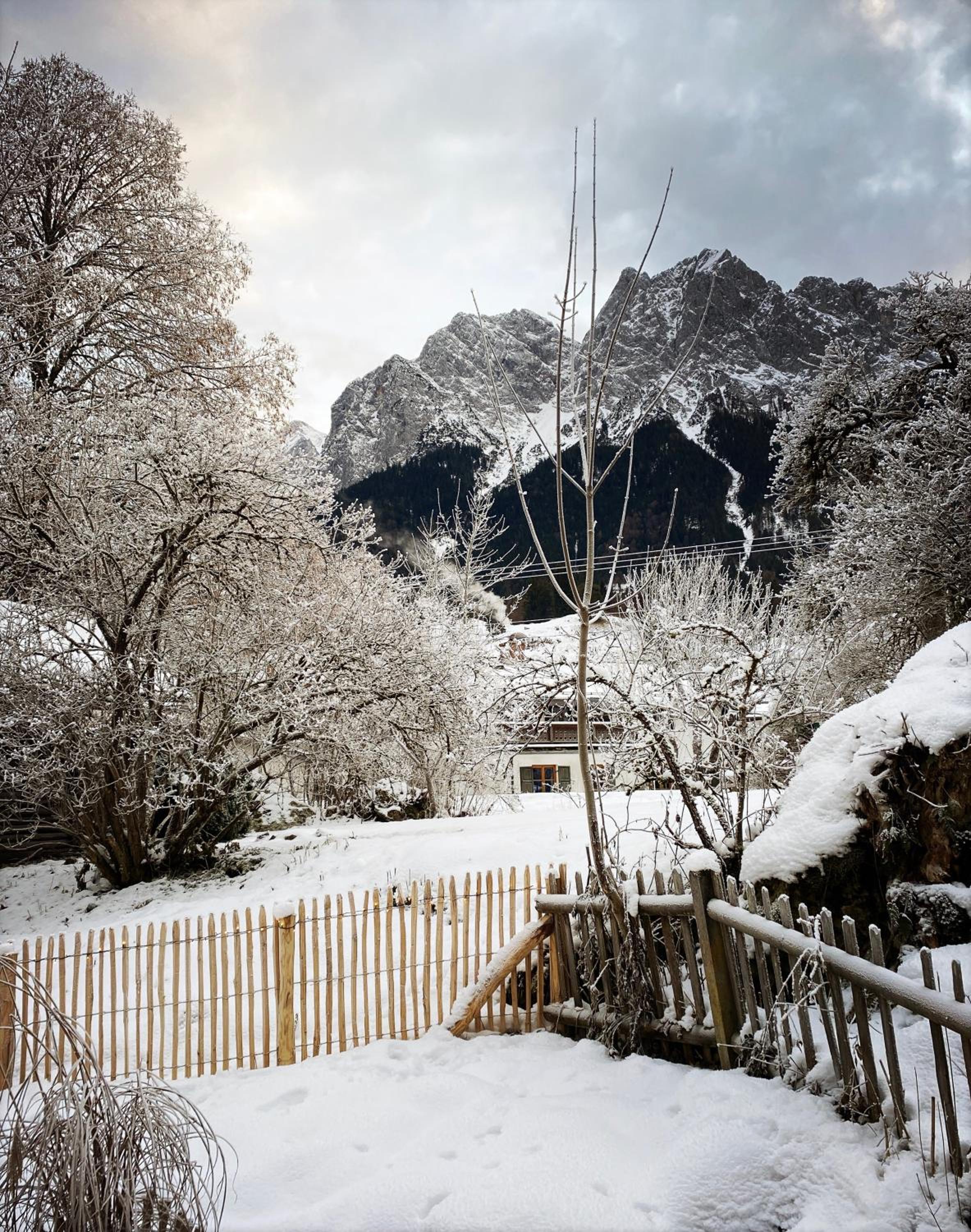 Stefan Glowacz CHALET mit traumhaftem Bergblick