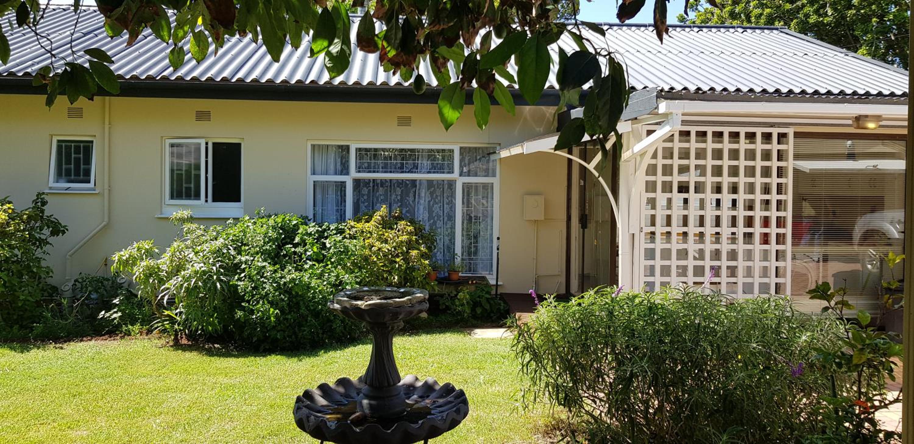 Tortuga - Peaceful Holiday Home with Loadshedding Backup view 3