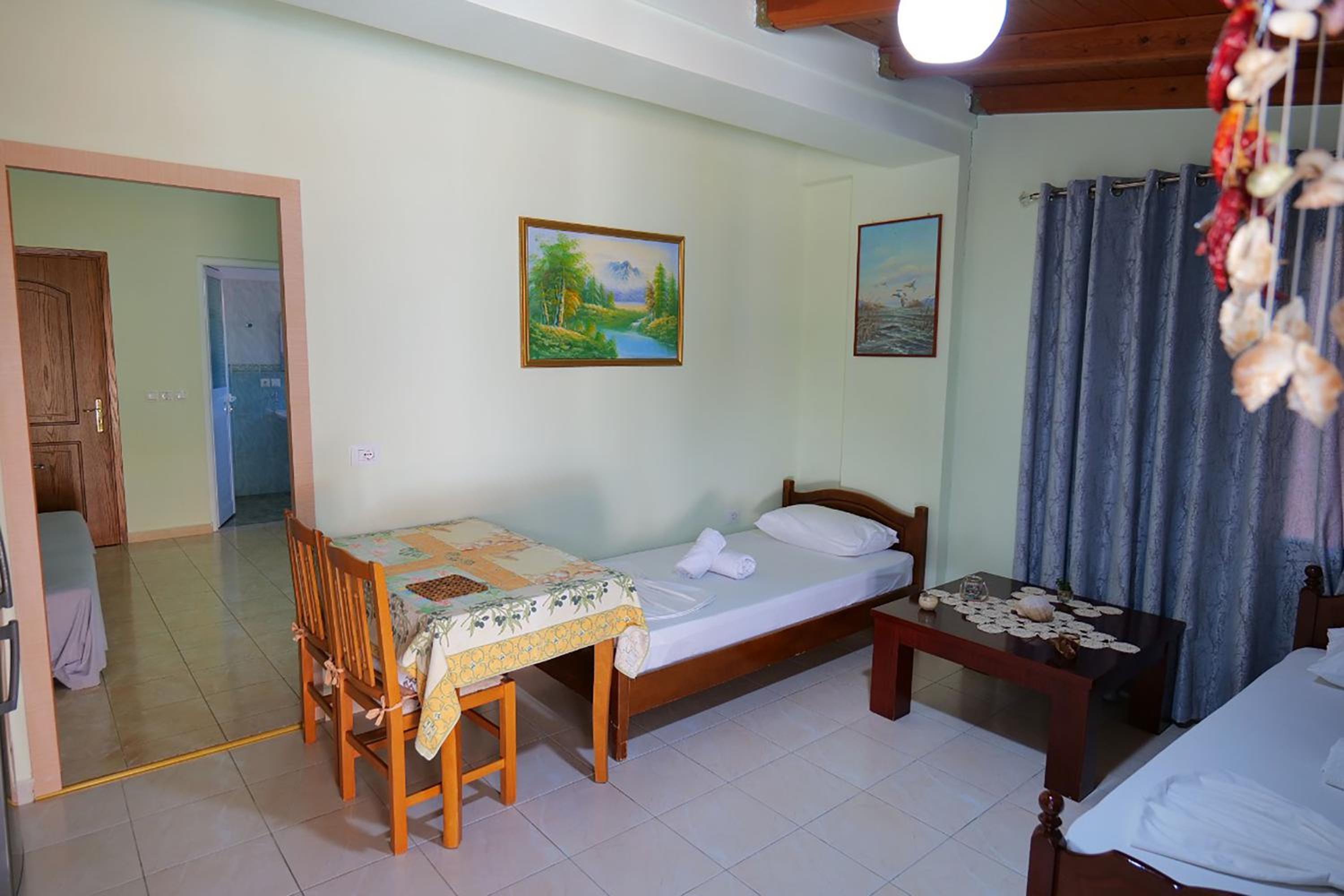 Stela Apartments