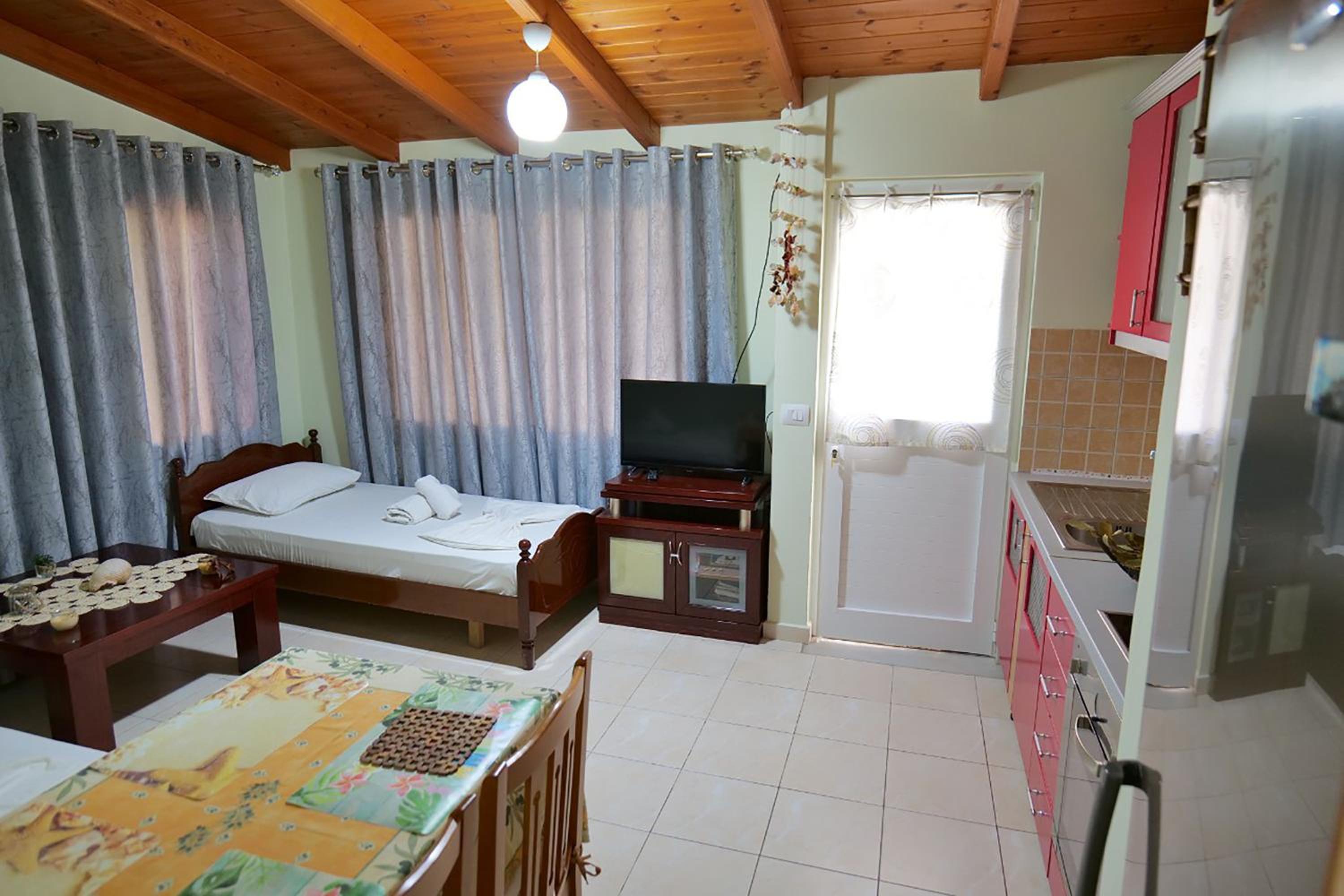 Stela Apartments