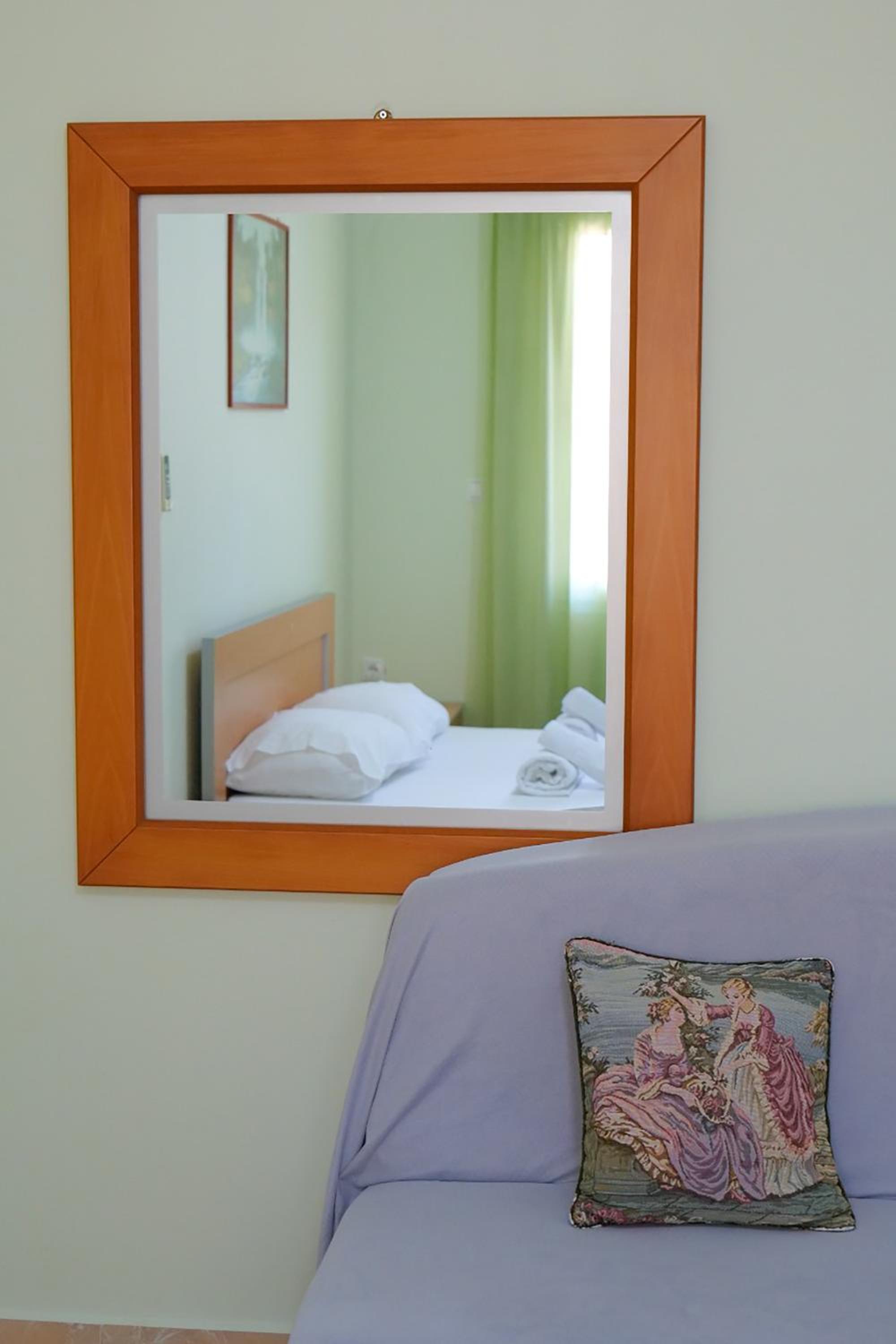Stela Apartments