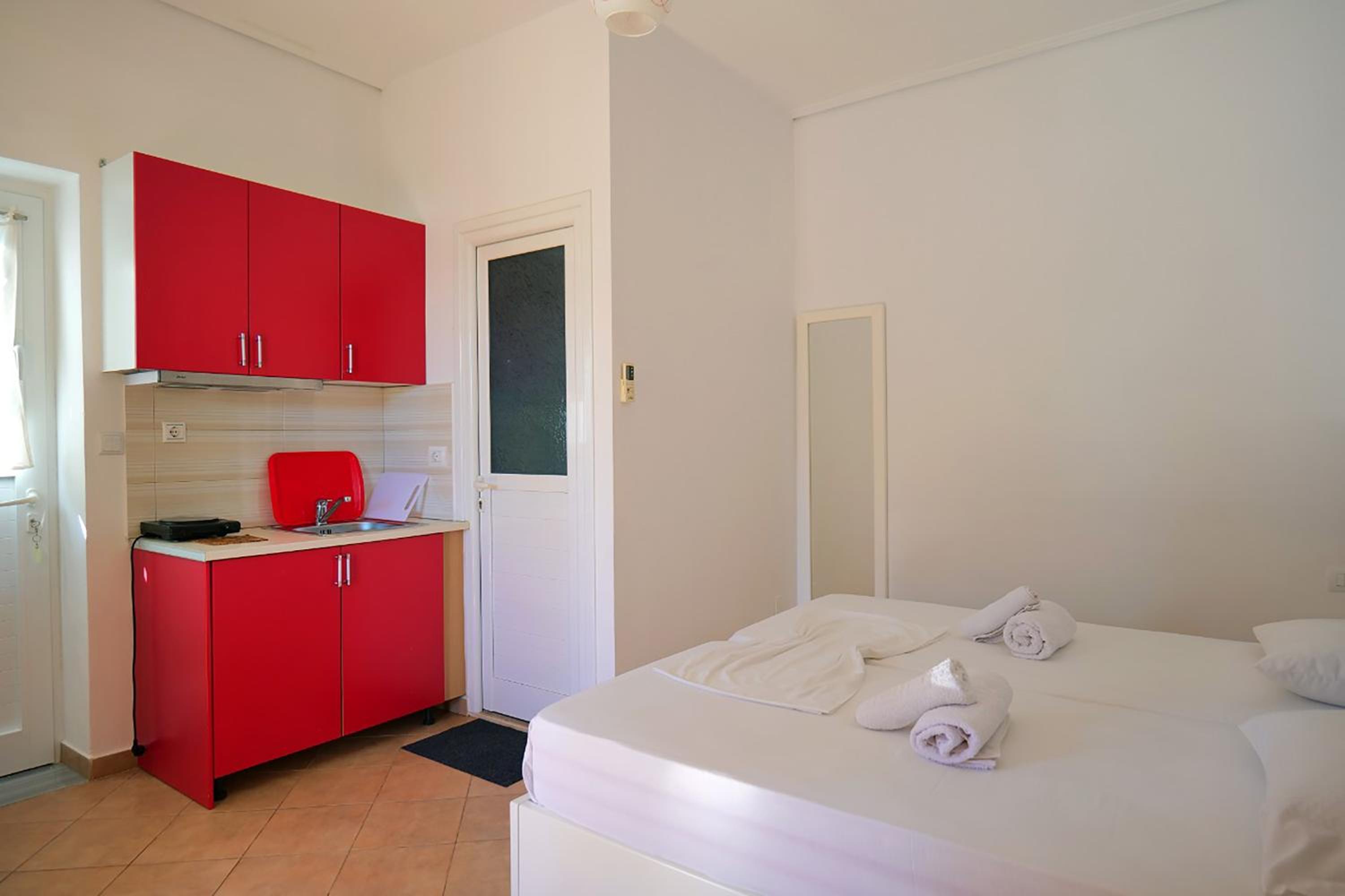 Stela Apartments