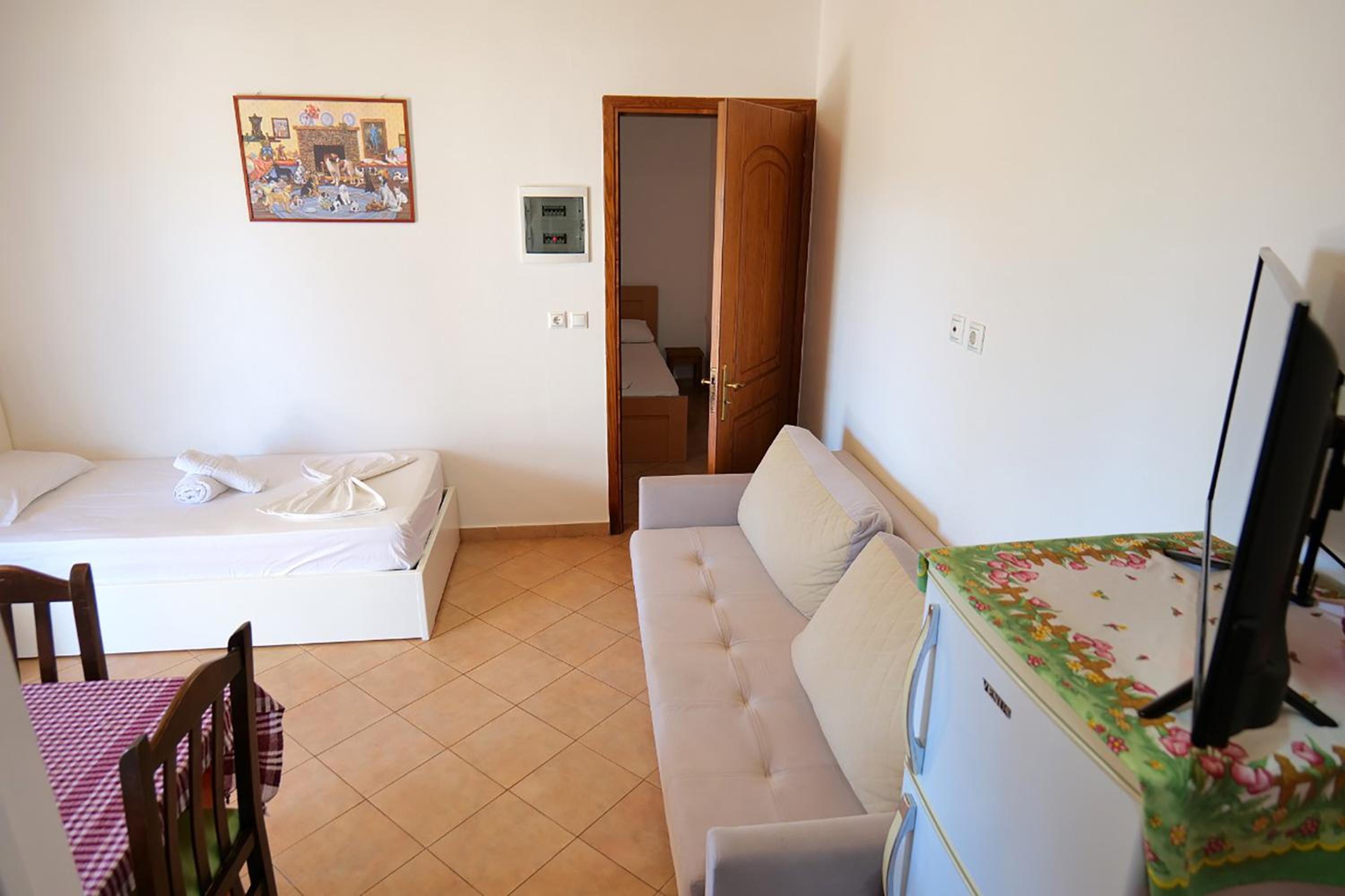 Stela Apartments