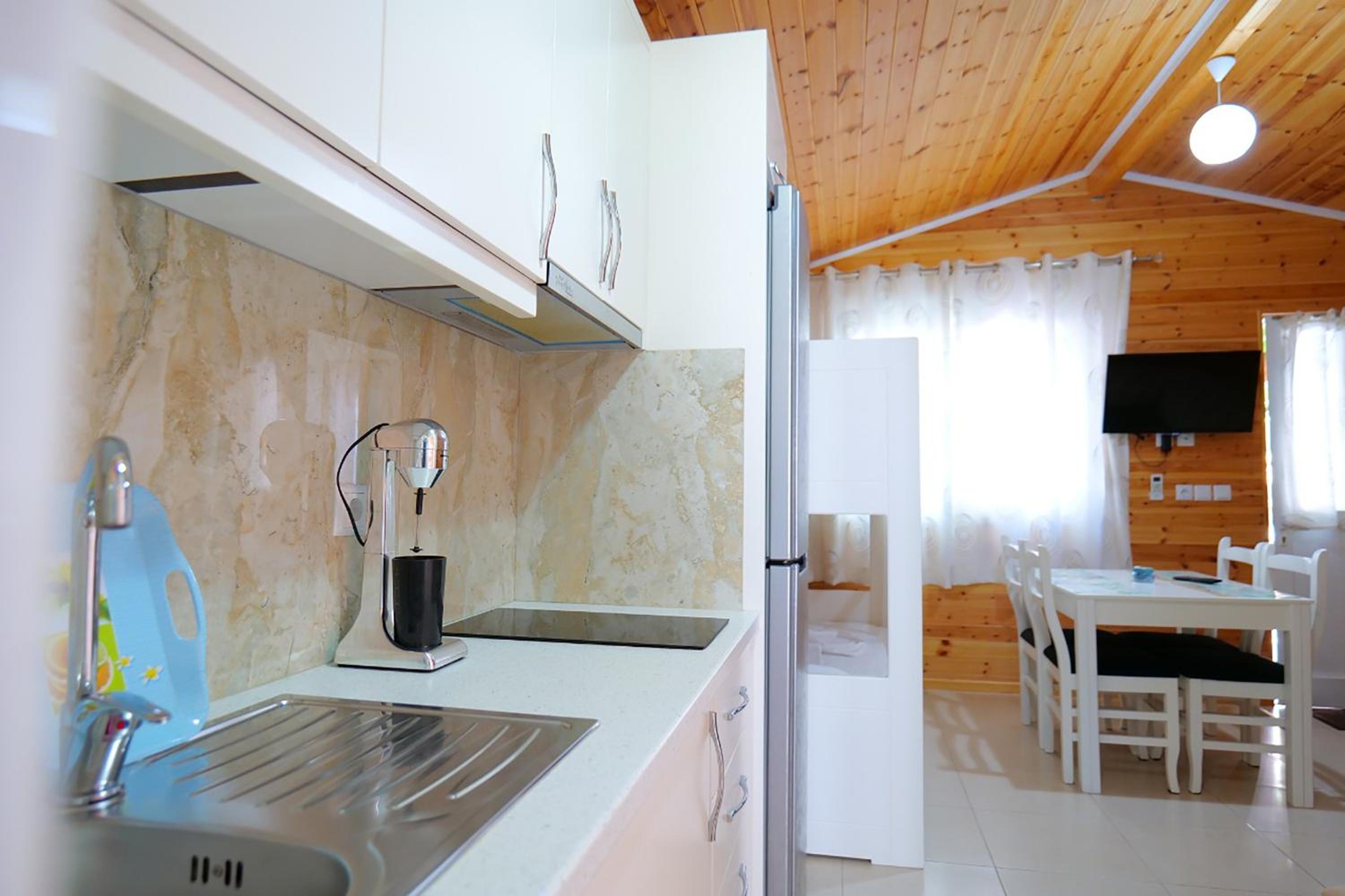 Stela Apartments