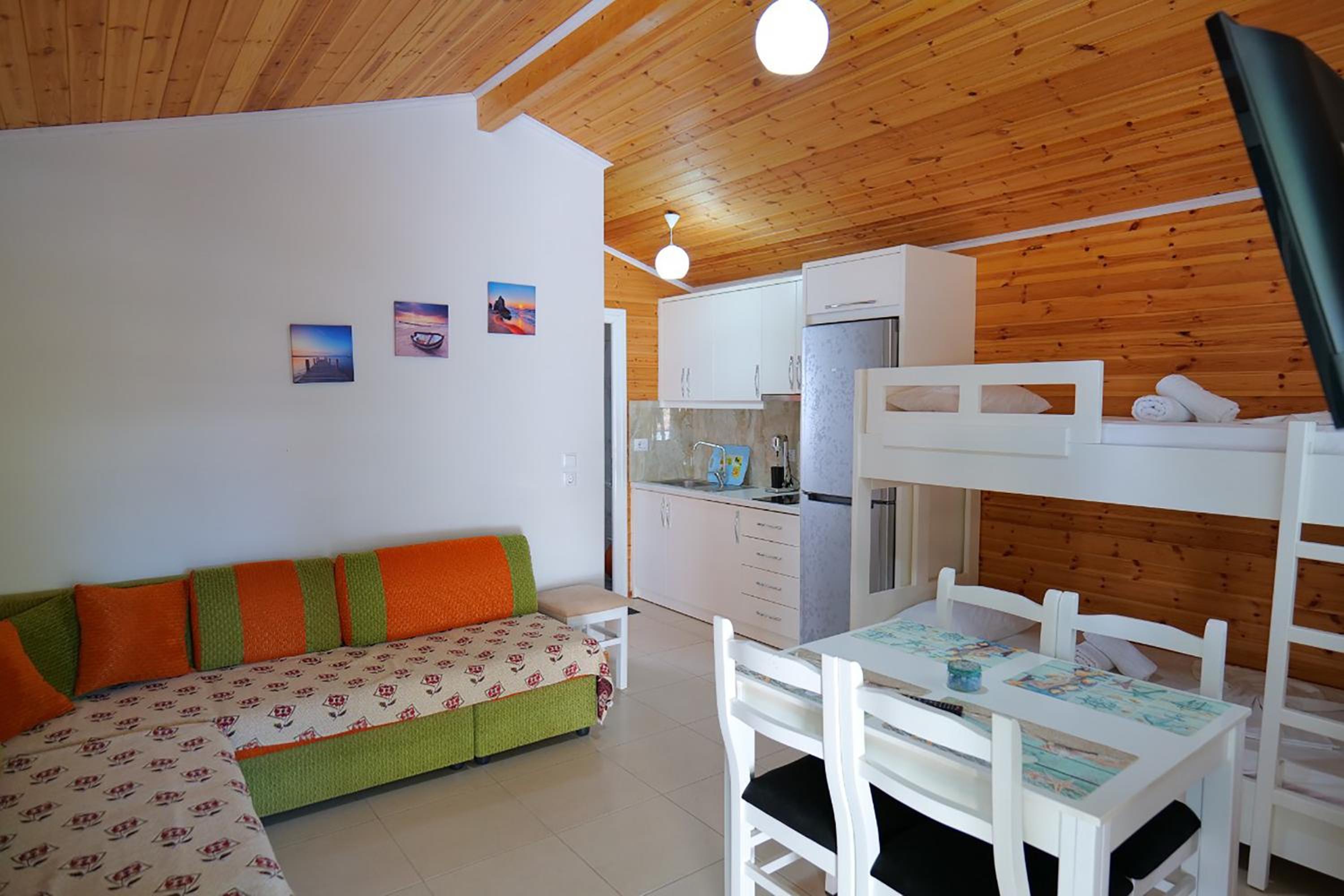Stela Apartments