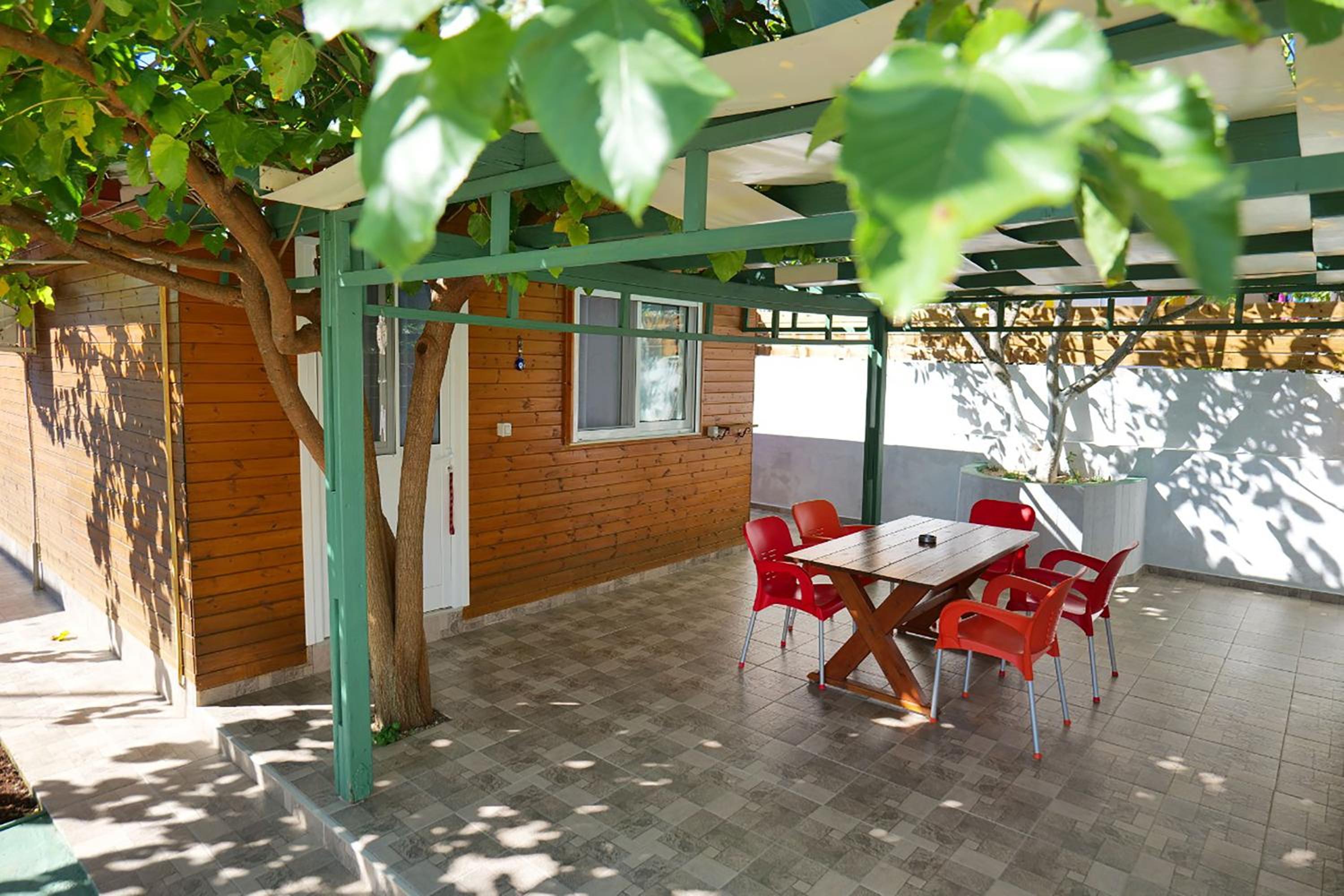 Stela Apartments